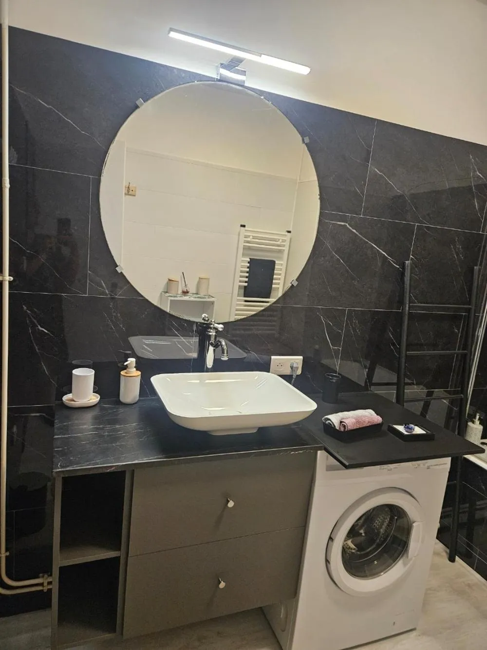 Bathroom in Sarlat 4 Life