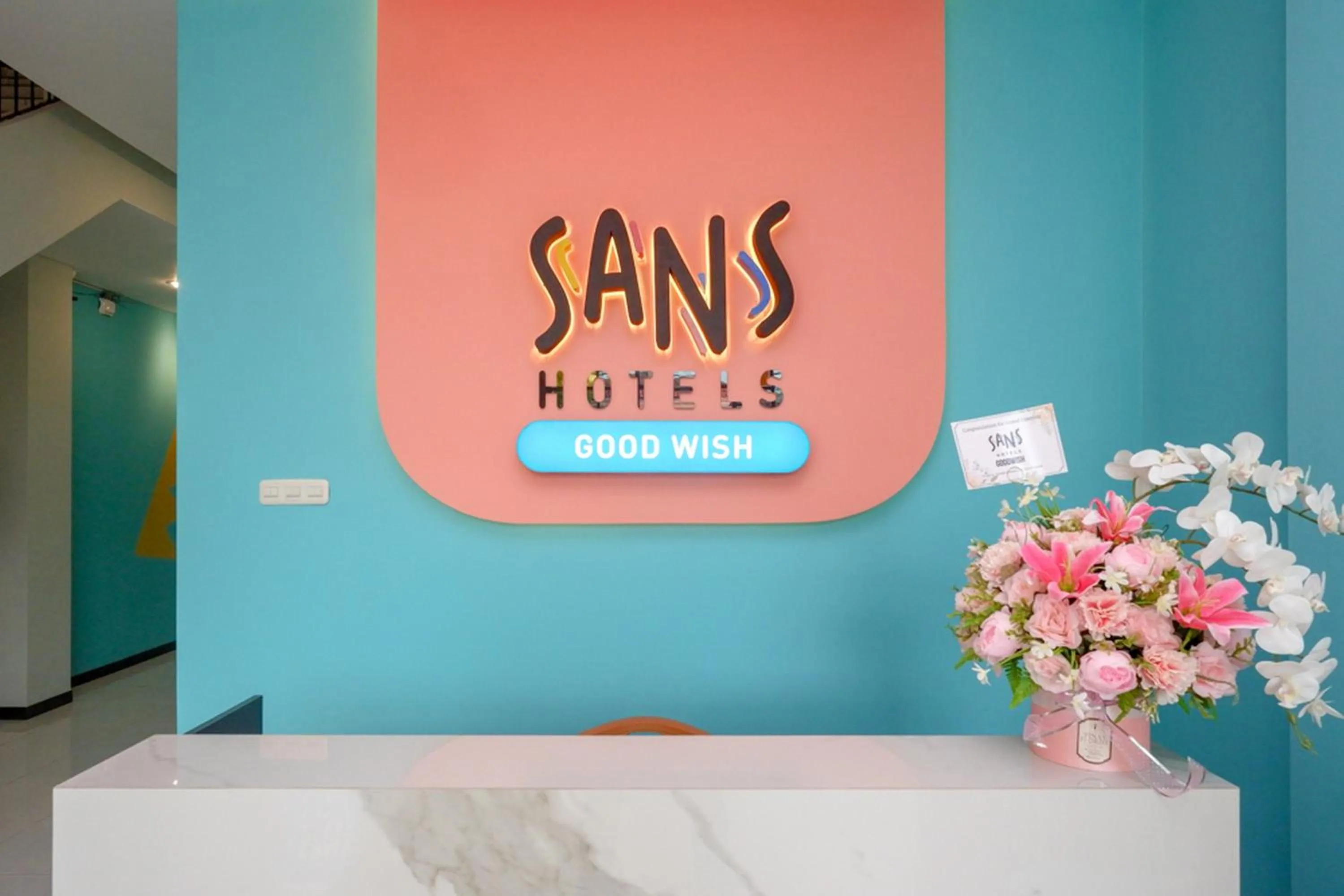 Lobby or reception in Sans Hotel Good Wish Semarang
