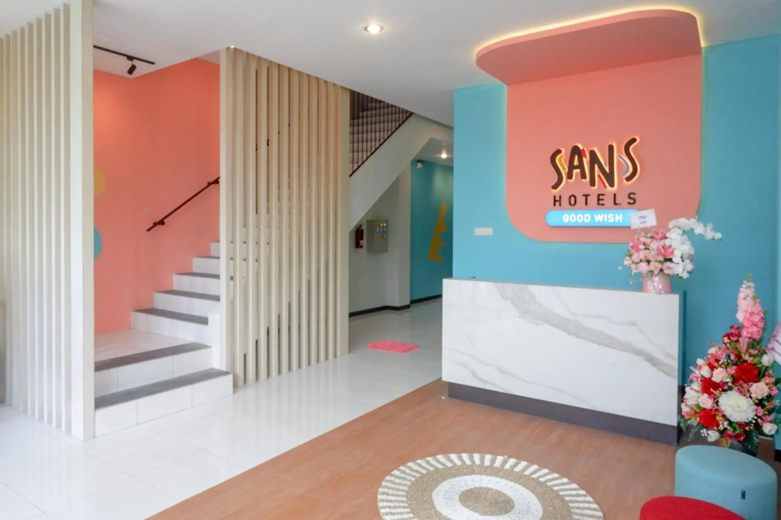 Lobby or reception in Sans Hotel Good Wish Semarang Lobby or reception in Sans Hotel Good Wish Semarang