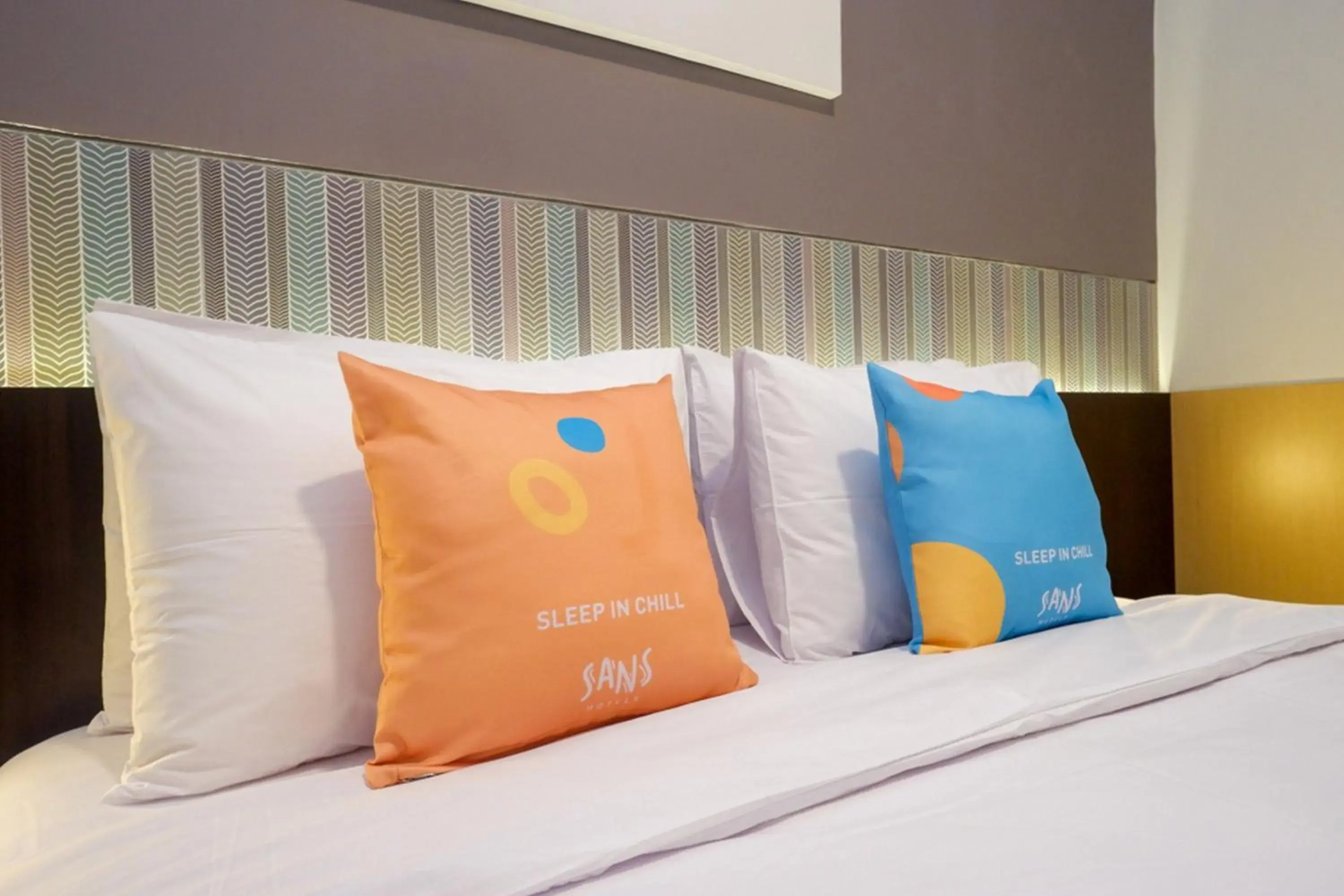 Bedroom, Bed in Sans Hotel Good Wish Semarang Bedroom, Bed in Sans Hotel Good Wish Semarang