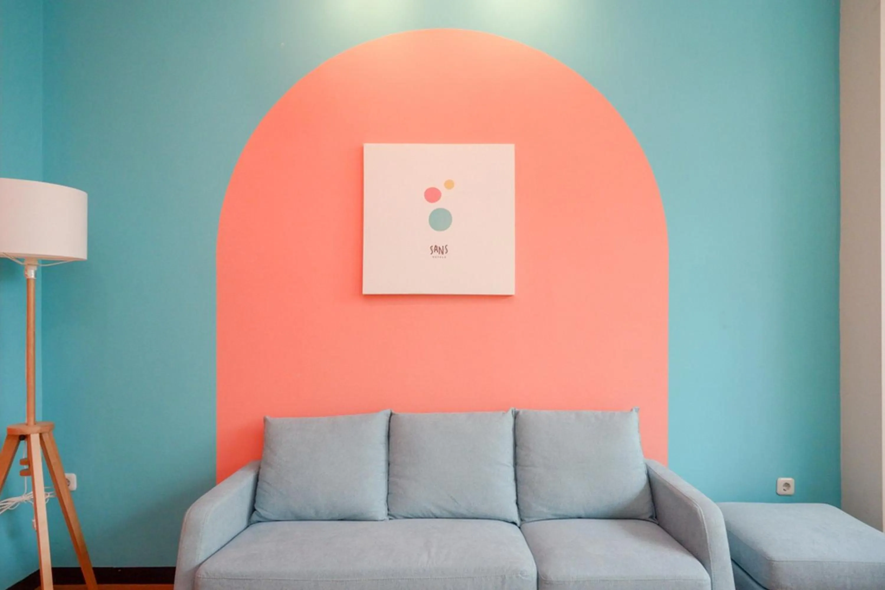 Seating area in Sans Hotel Good Wish Semarang