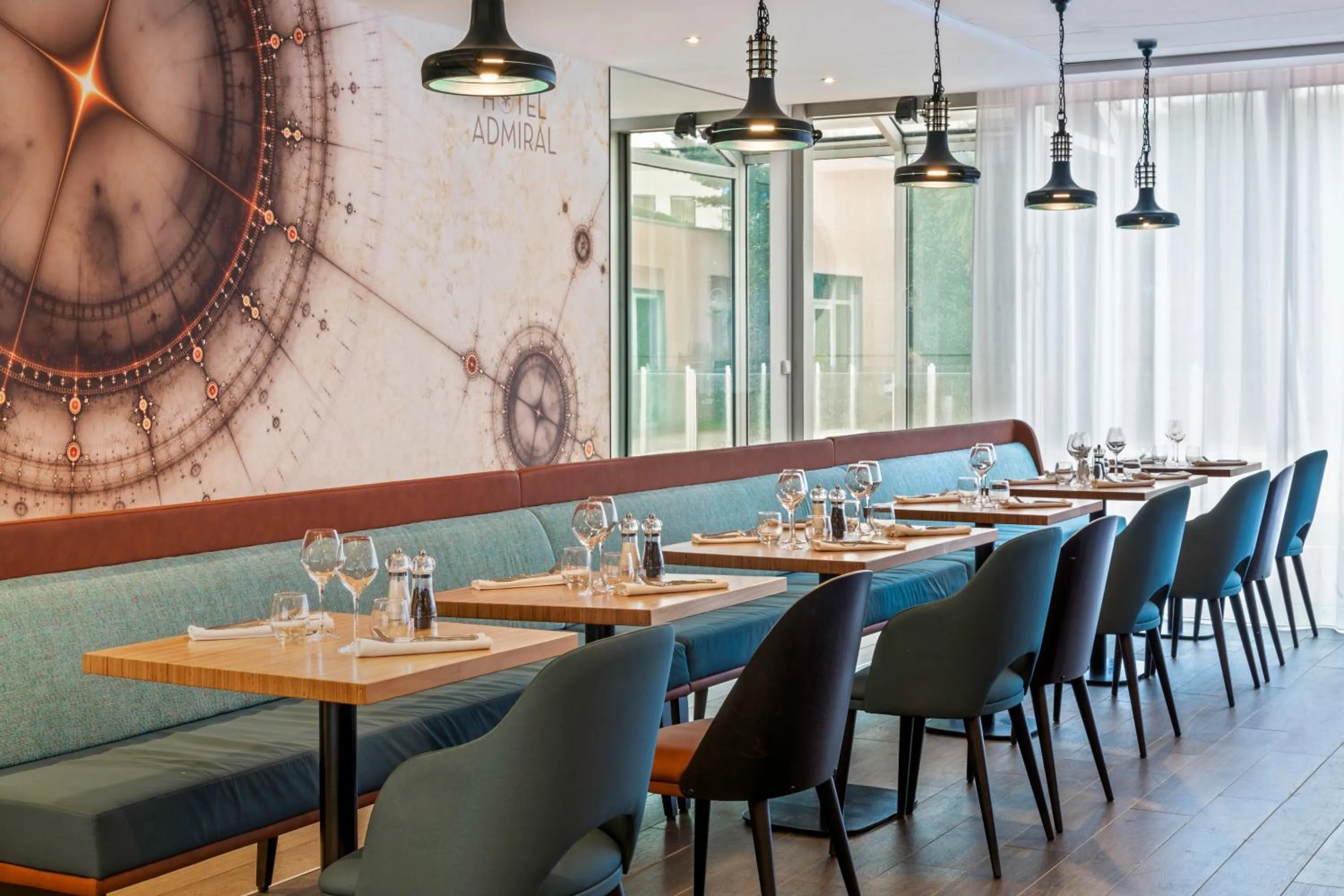 Restaurant/places to eat in Best Western Plus Hotel Admiral