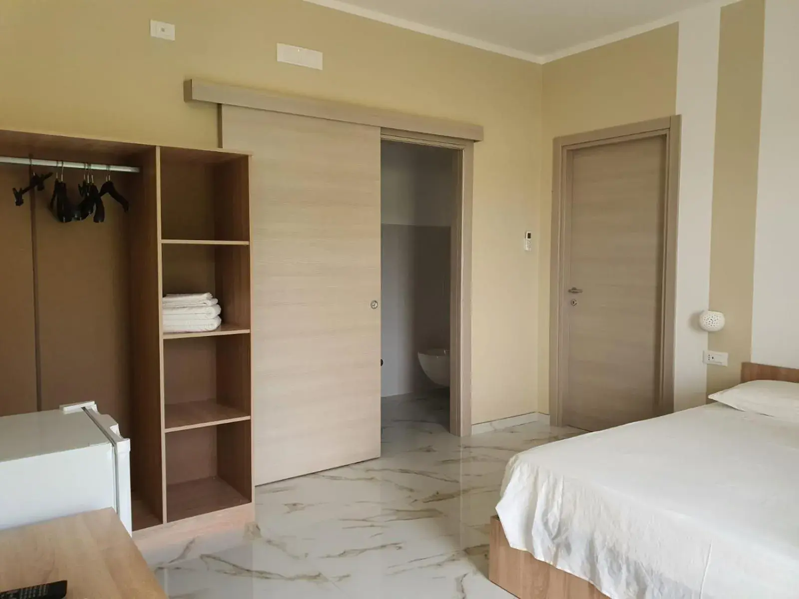 Double Room with Private Bathroom in B&B La Leggenda Double Room with Private Bathroom in B&B La Leggenda