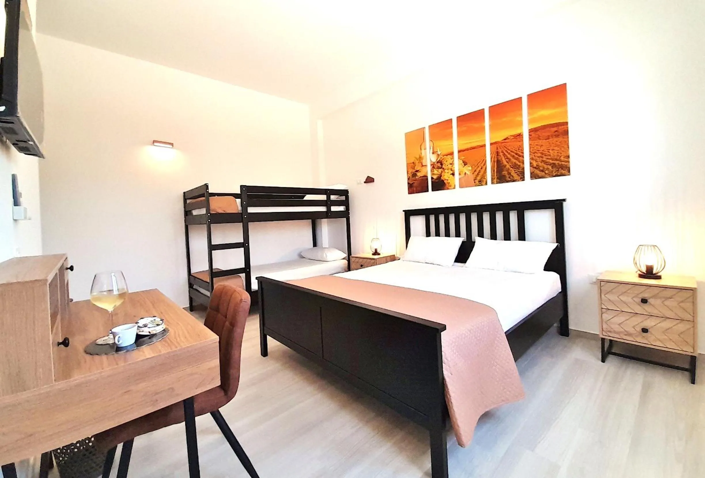 Bed in CI VULIA b&b - Sicilia sea, pool, bbq, tv, wi-fi