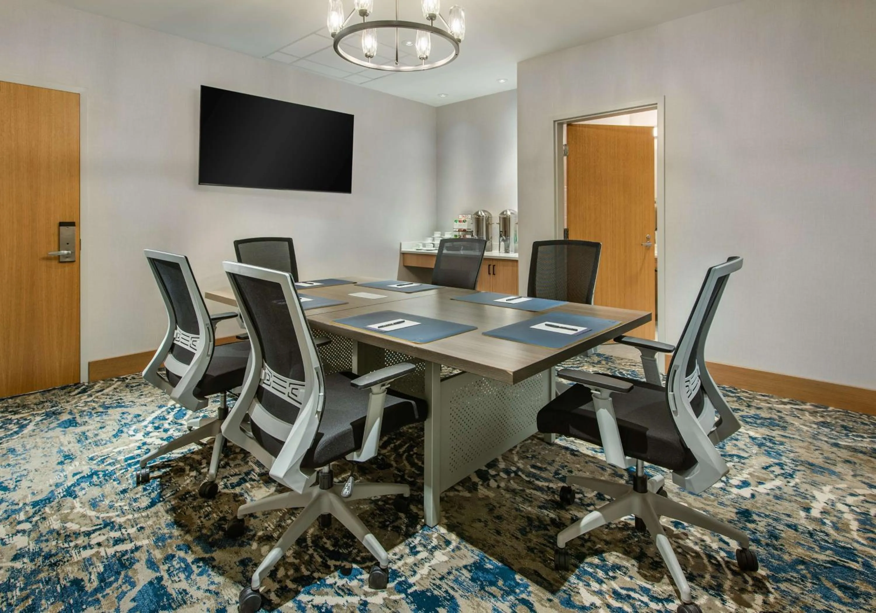 Meeting/conference room in Hyatt Place Kent Narrows And Marina