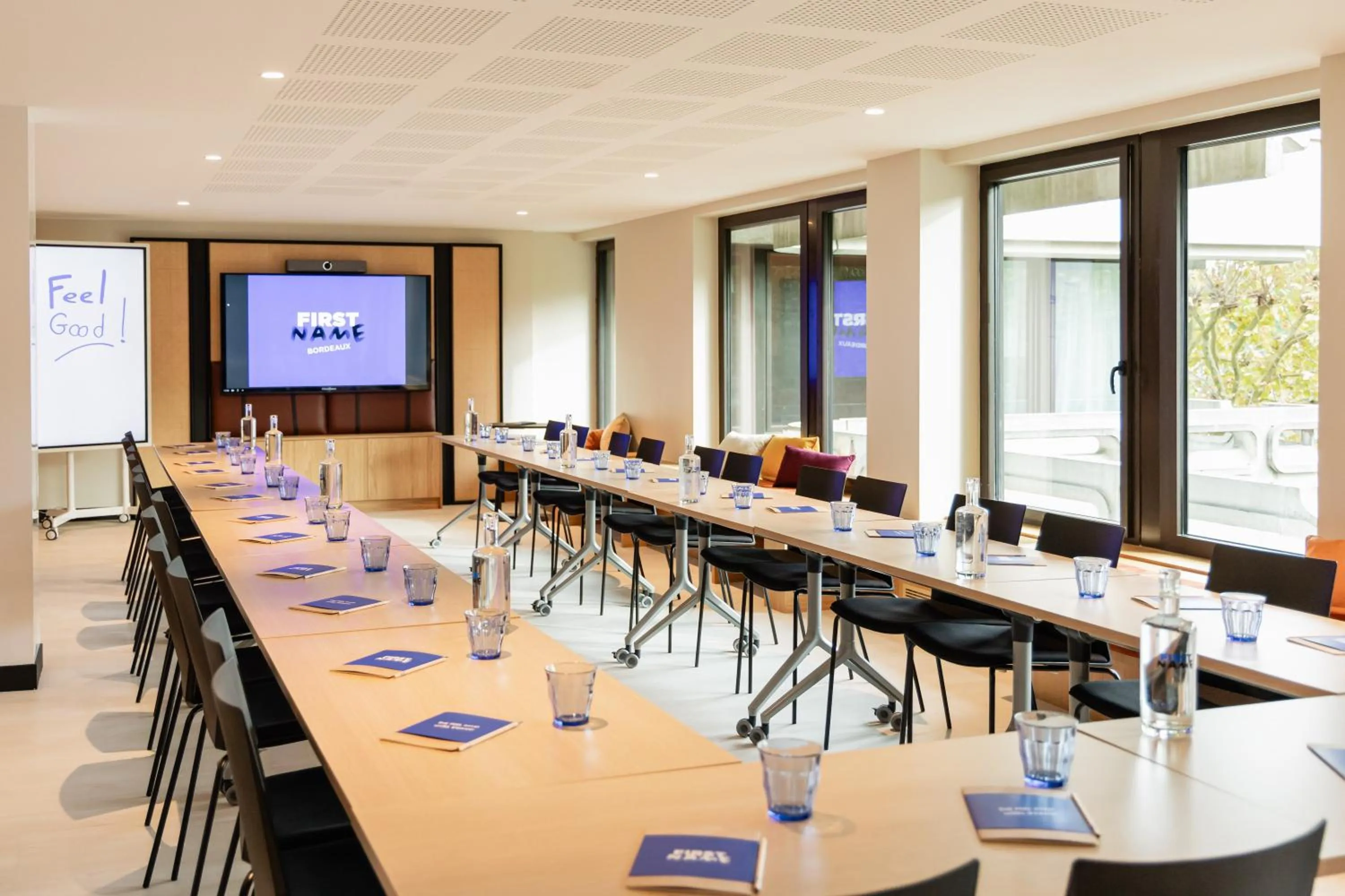 Meeting/conference room in FirstName Bordeaux, Part of JdV by Hyatt