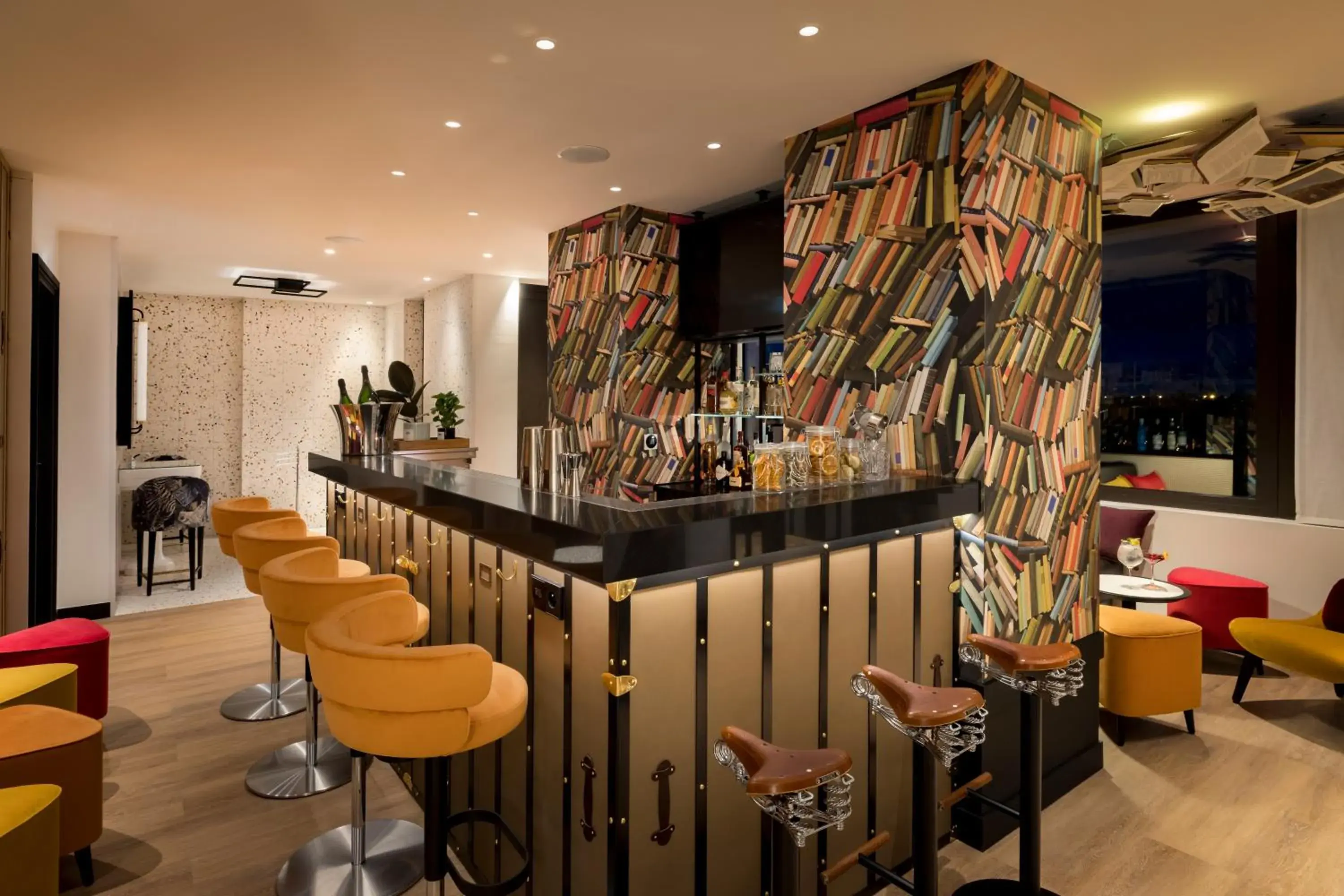 Lounge or bar in FirstName Bordeaux, Part of JdV by Hyatt Lounge or bar in FirstName Bordeaux, Part of JdV by Hyatt