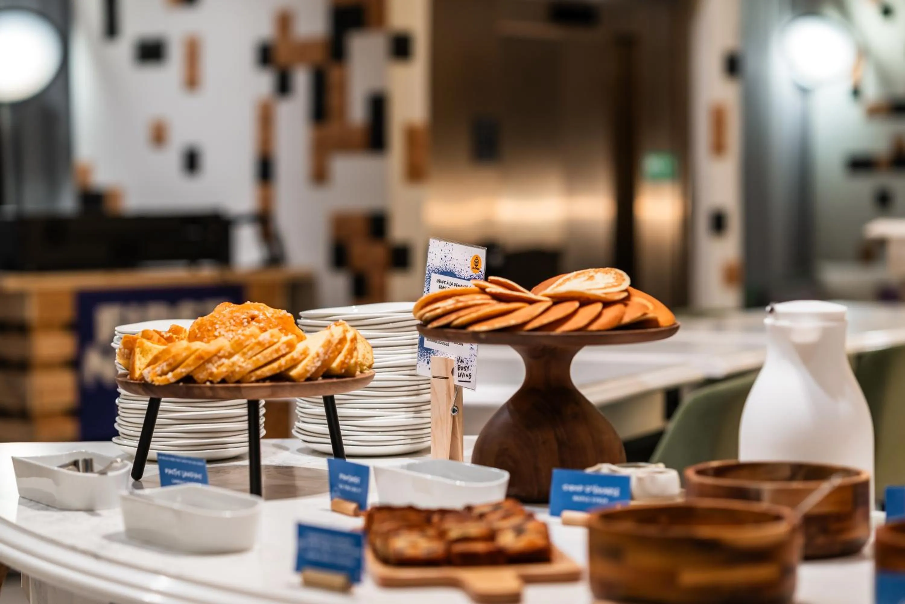 Breakfast in FirstName Bordeaux, Part of JdV by Hyatt