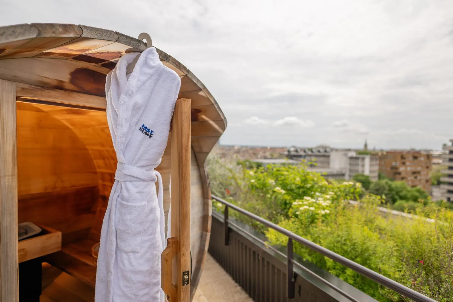 Day in FirstName Bordeaux, Part of JdV by Hyatt