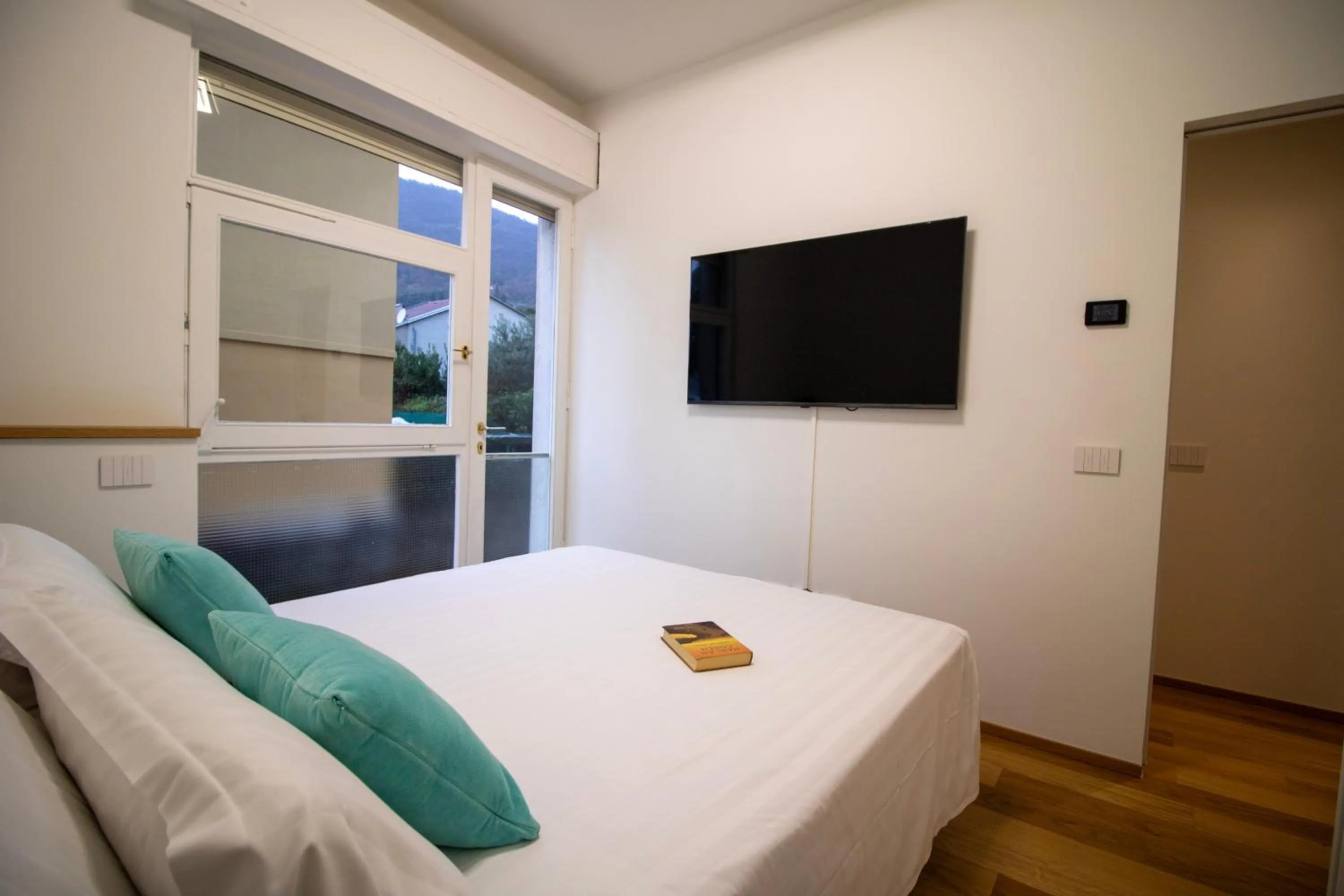 Bedroom, Bed in Hotel Spiaggia d'Oro - Charme & Boutique by Double Hospitality