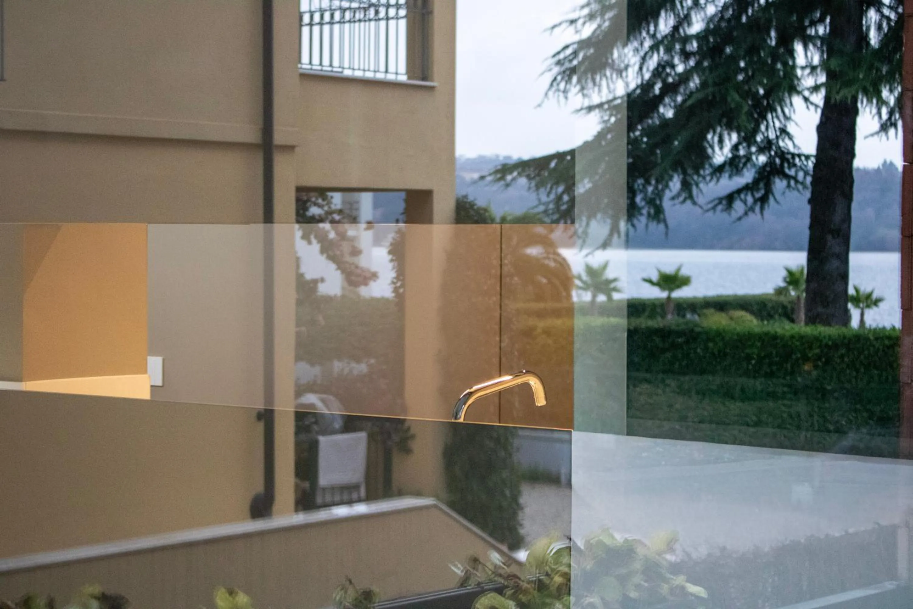Lake view in Hotel Spiaggia d'Oro - Charme & Boutique by Double Hospitality
