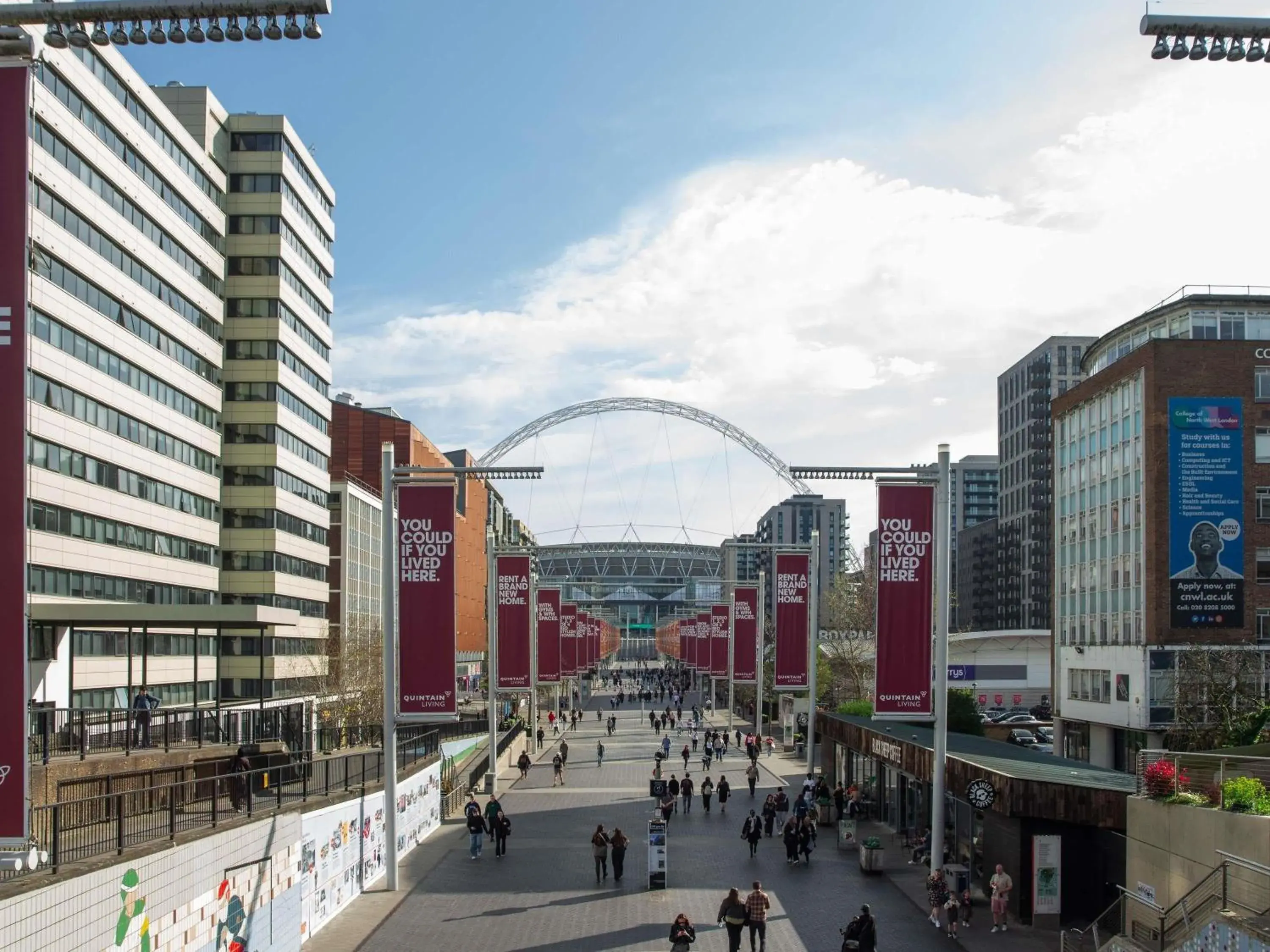Property building in Novotel London Wembley Property building in Novotel London Wembley