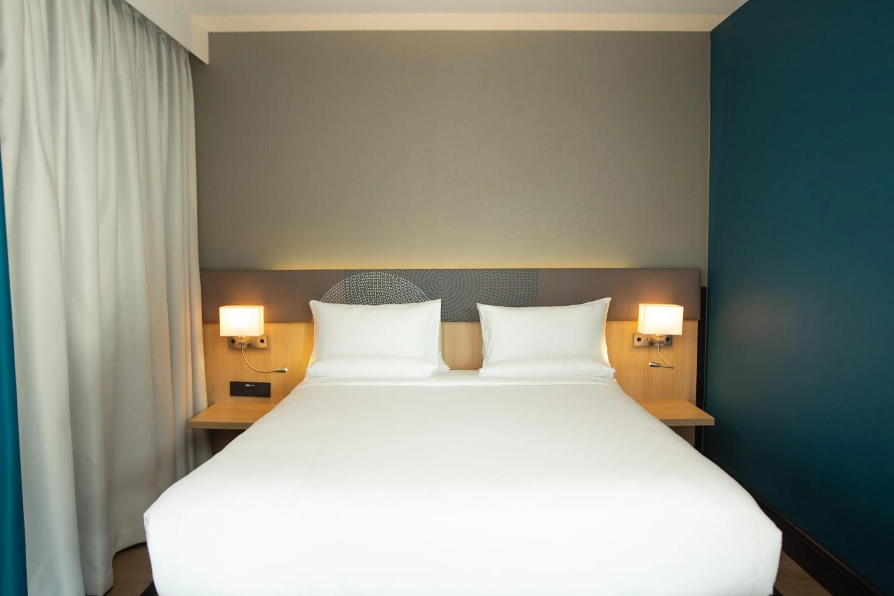 Bed in Novotel London Wembley