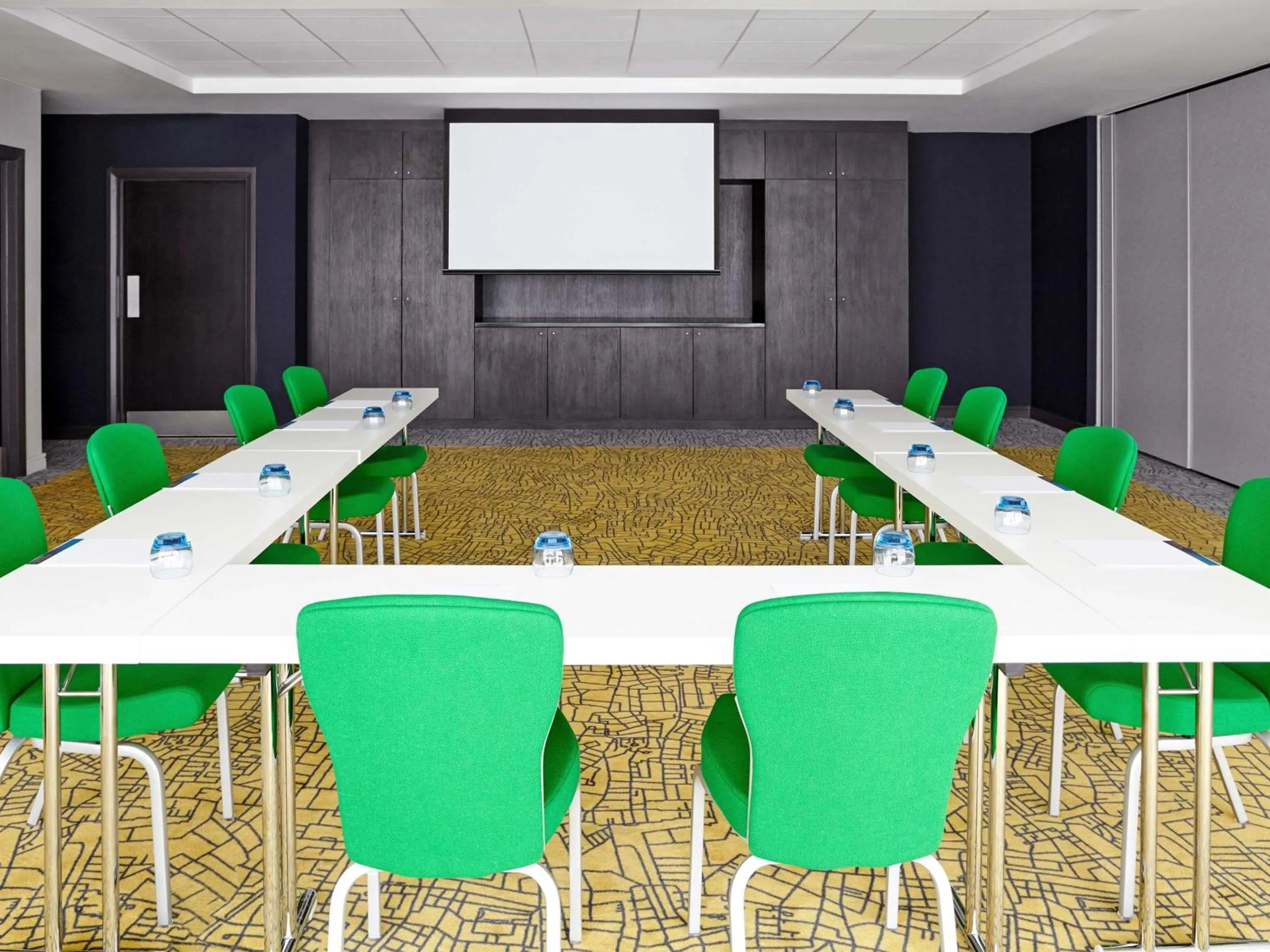 Meeting/conference room in Novotel London Wembley
