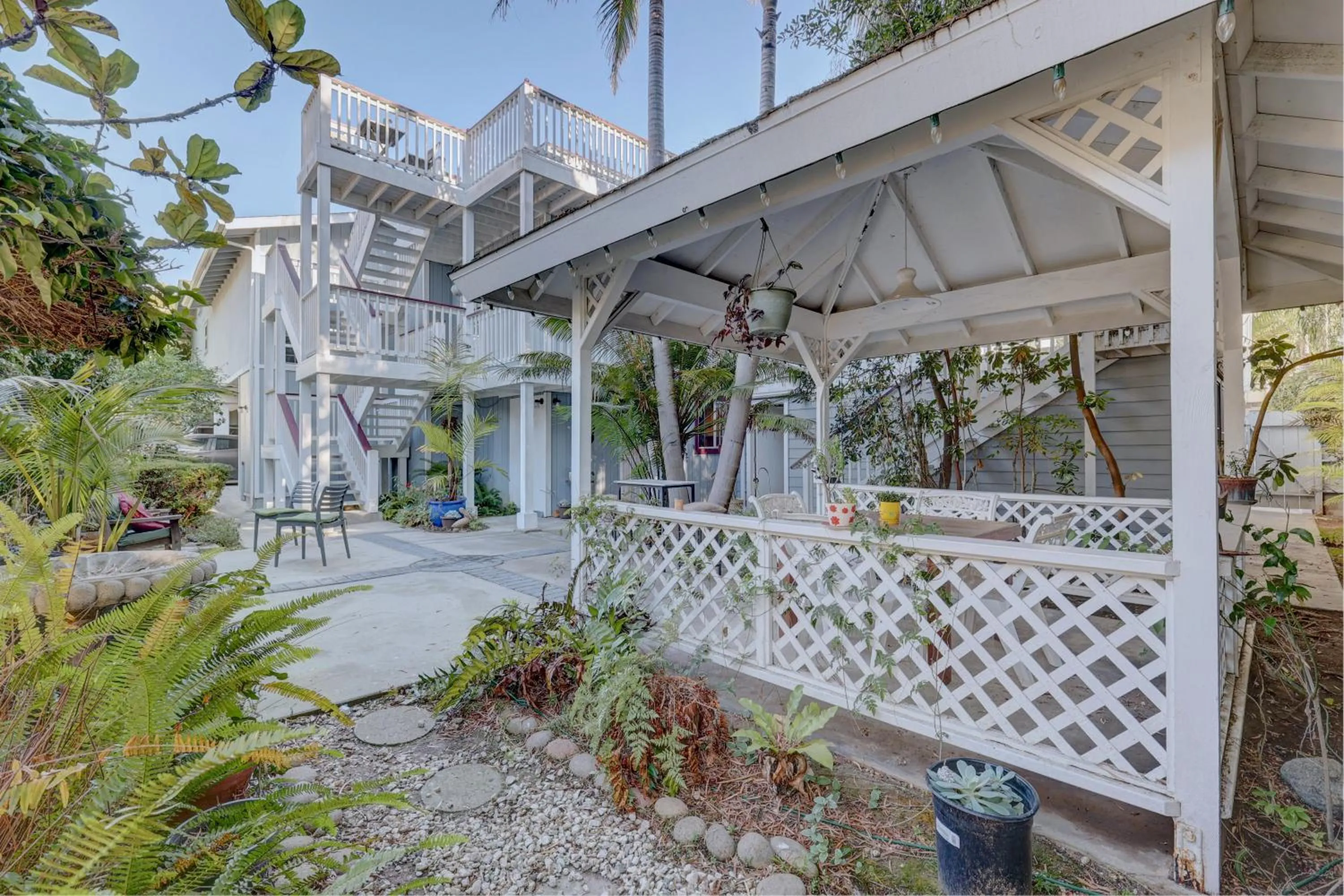 Garden in Pelican Cove Inn