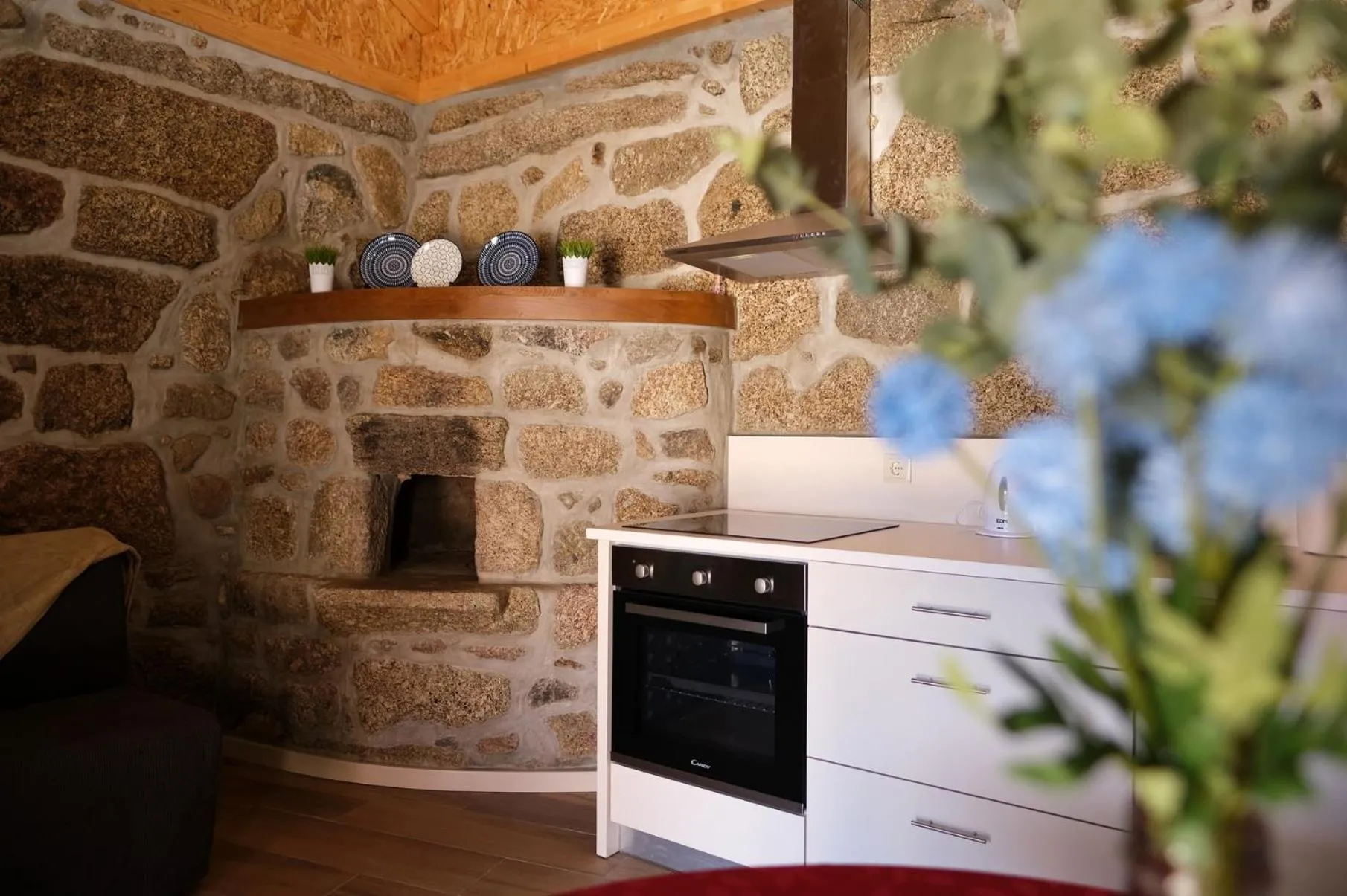 Communal kitchen in Aldeia da Quinta do Paço - Turismo rural Santo Tirso