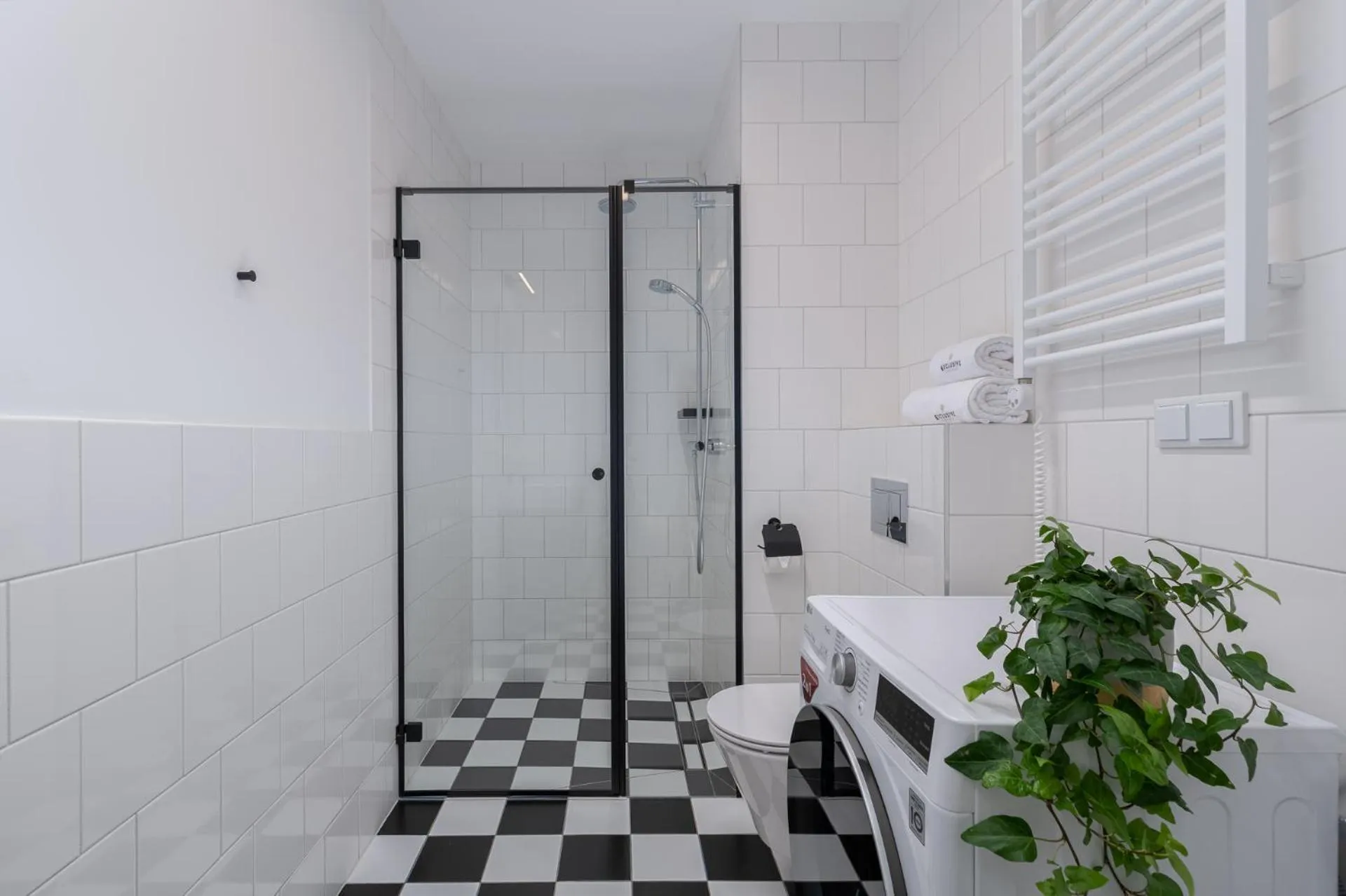 Bathroom in EXCLUSIVE Aparthotel Kraków Lubicz 40