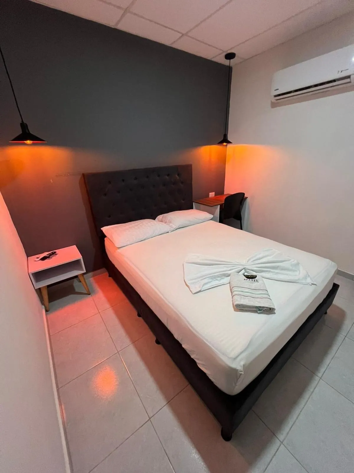 Bed in Hotel Almalu
