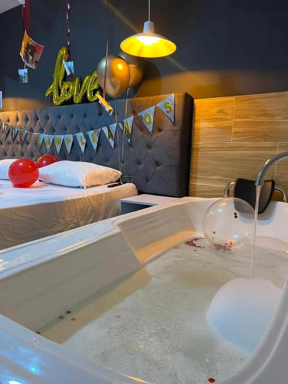 Bed in Hotel Almalu