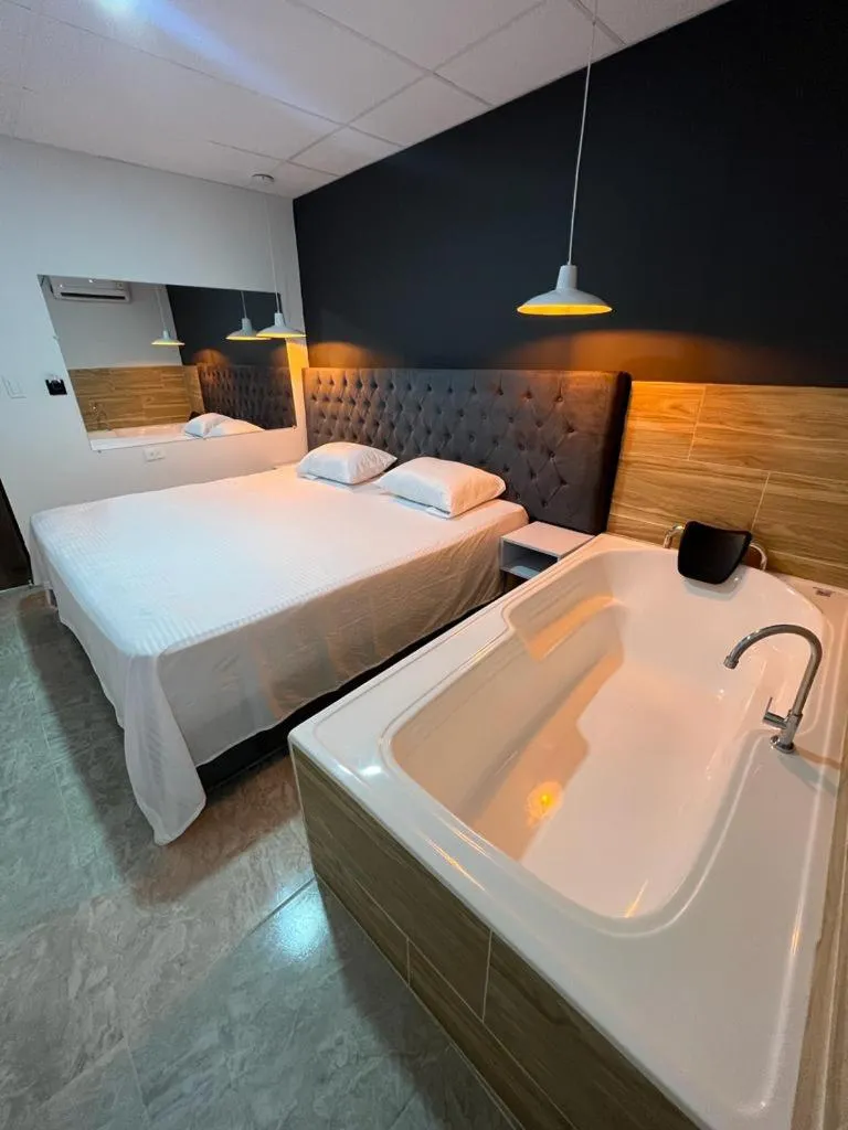 Bed in Hotel Almalu