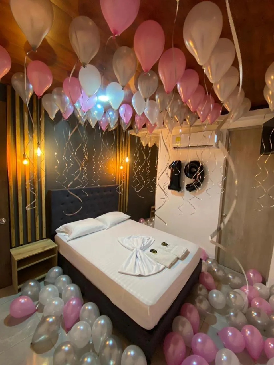 Bed in Hotel Almalu