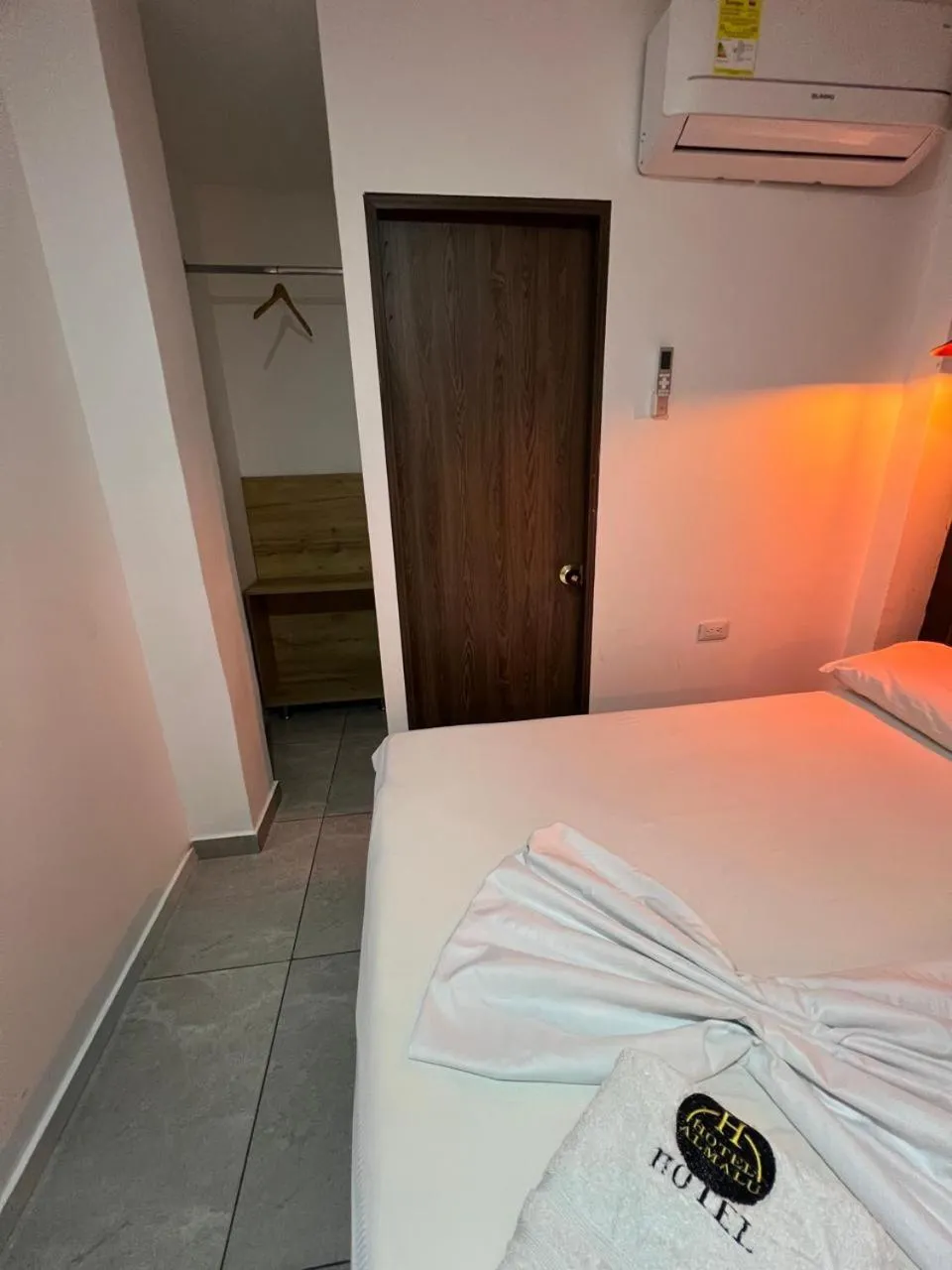 Bed in Hotel Almalu