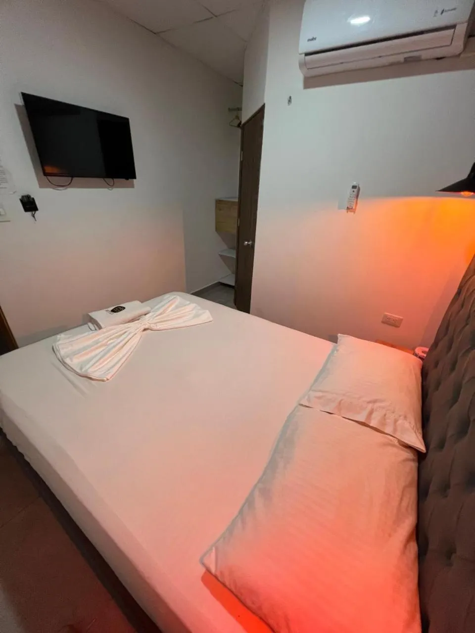 Bed in Hotel Almalu
