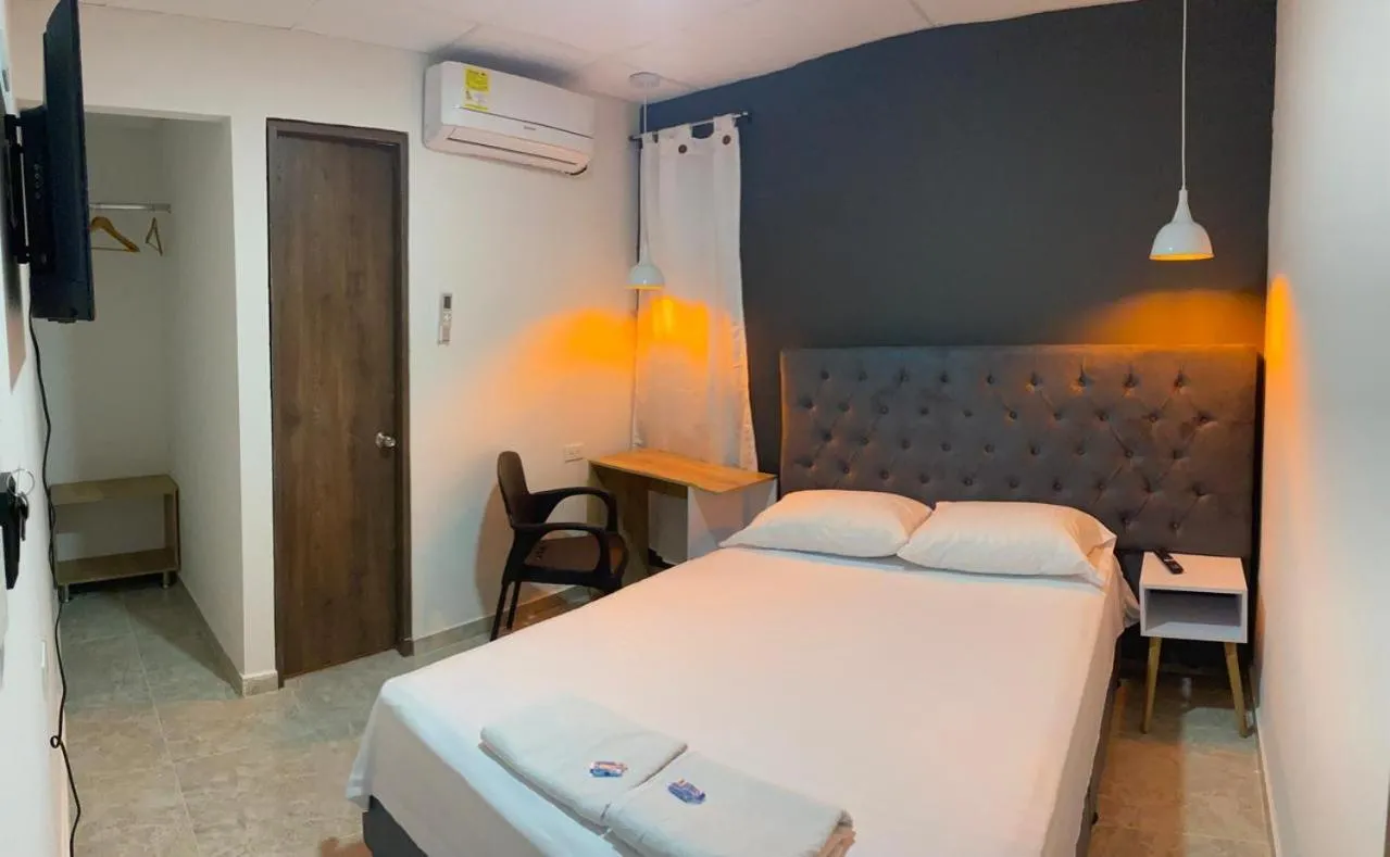 Bed in Hotel Almalu