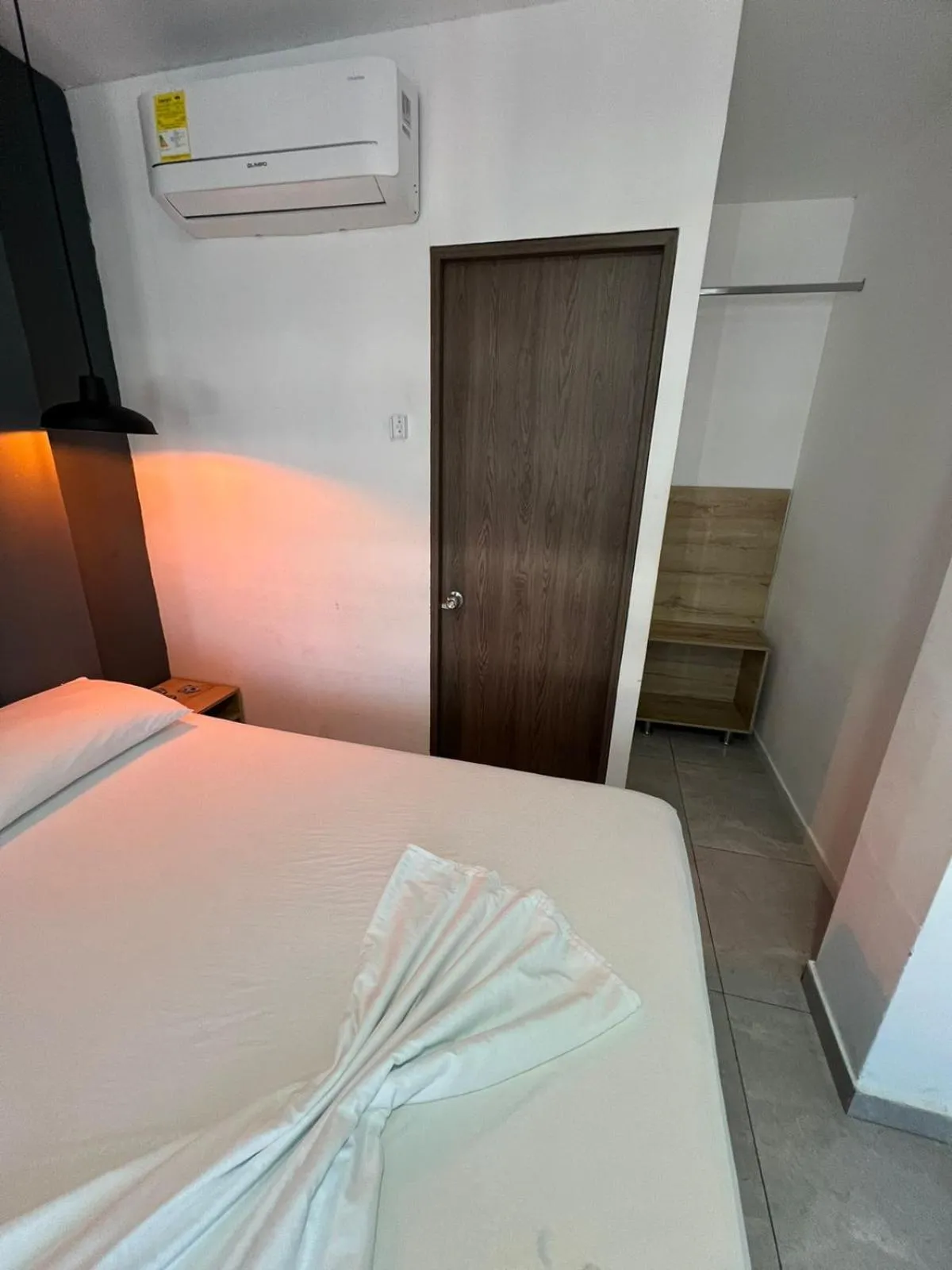 Bed in Hotel Almalu