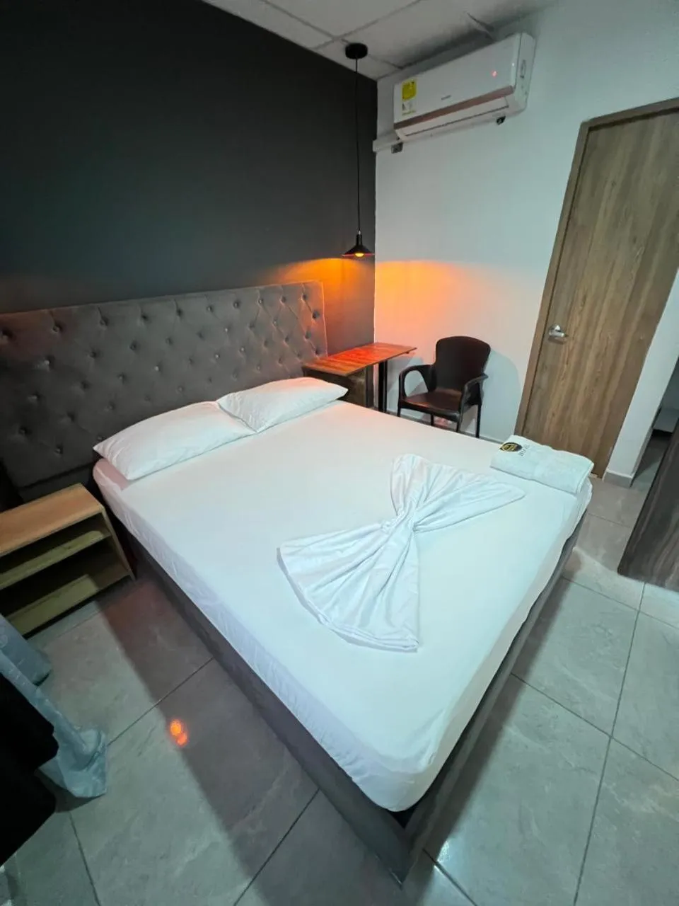 Bed in Hotel Almalu
