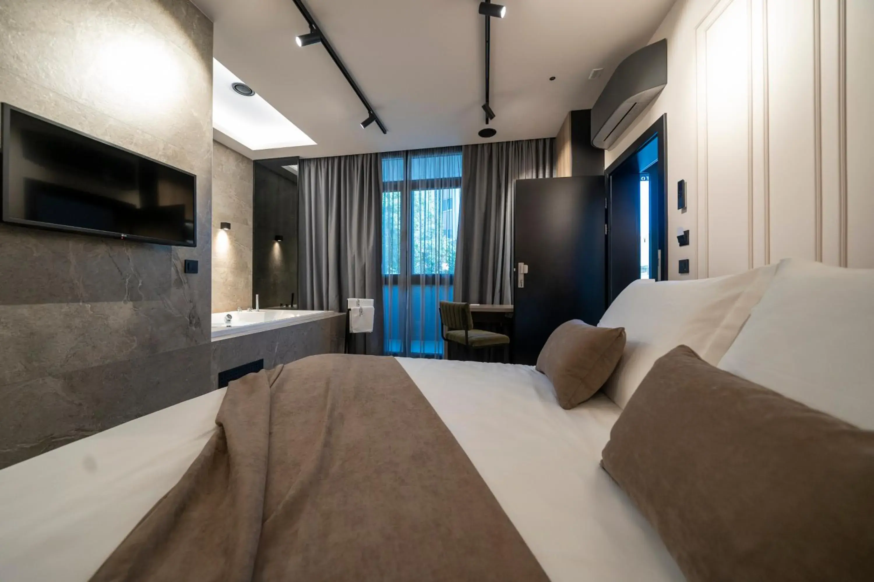 Double Room with Spa Bath in VELVET rooms & more Double Room with Spa Bath in VELVET rooms & more