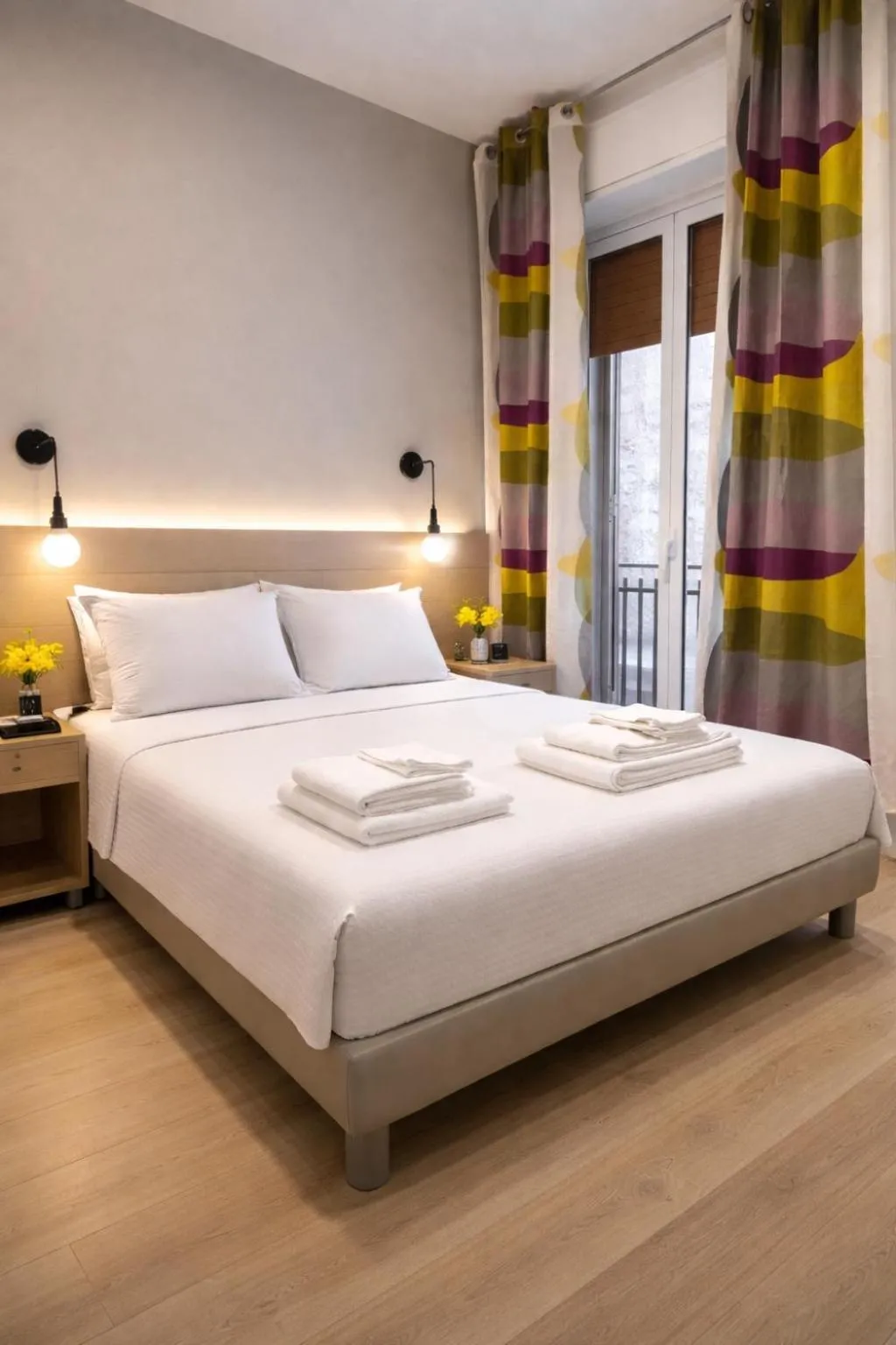 A Due Passi Dalla Scalinata Rooms