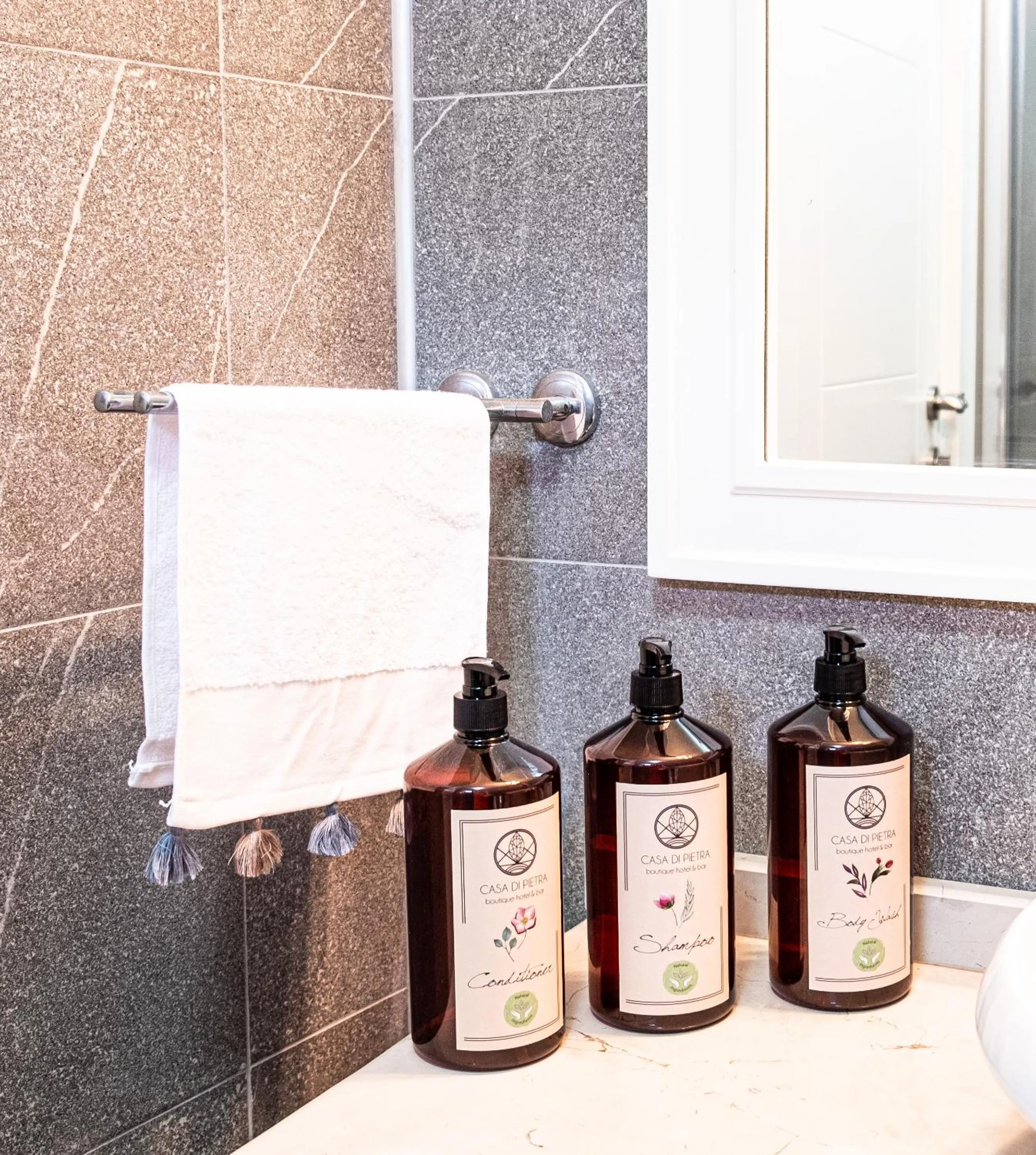 Bathroom in Casa Di Pietra