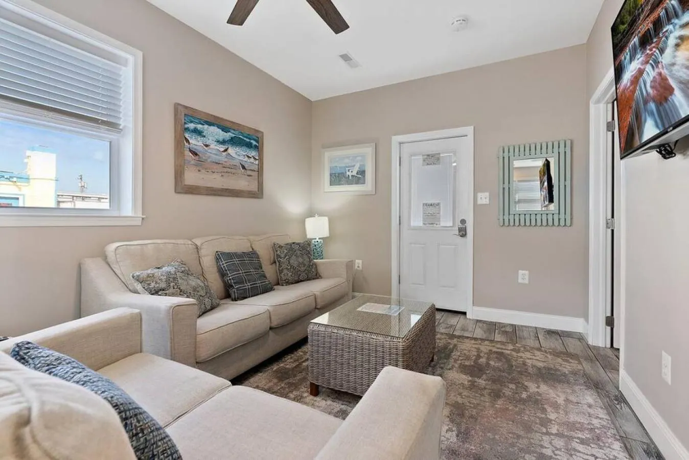 Living room in Unit C back lower unit Surfers Hideway Parking Near Lighthouse