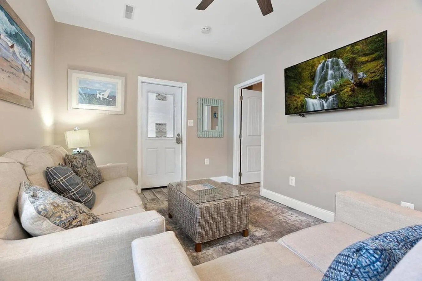 Living room in Unit C back lower unit Surfers Hideway Parking Near Lighthouse