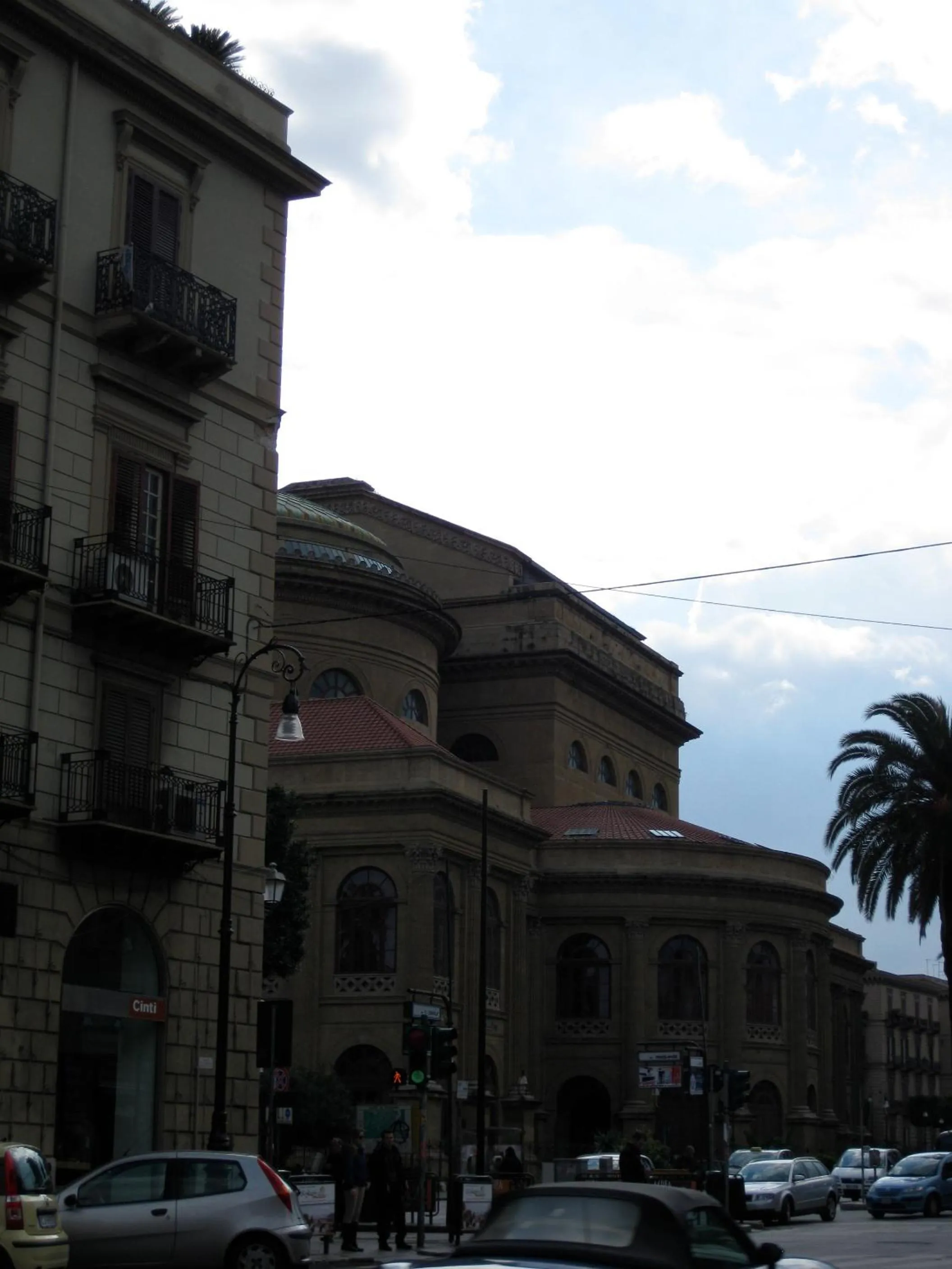 Nearby landmark in Casa Cavour
