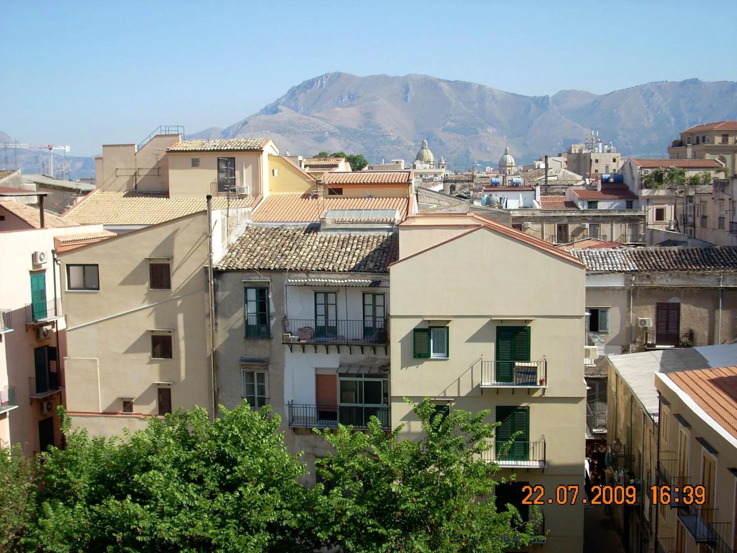 City view in Casa Cavour