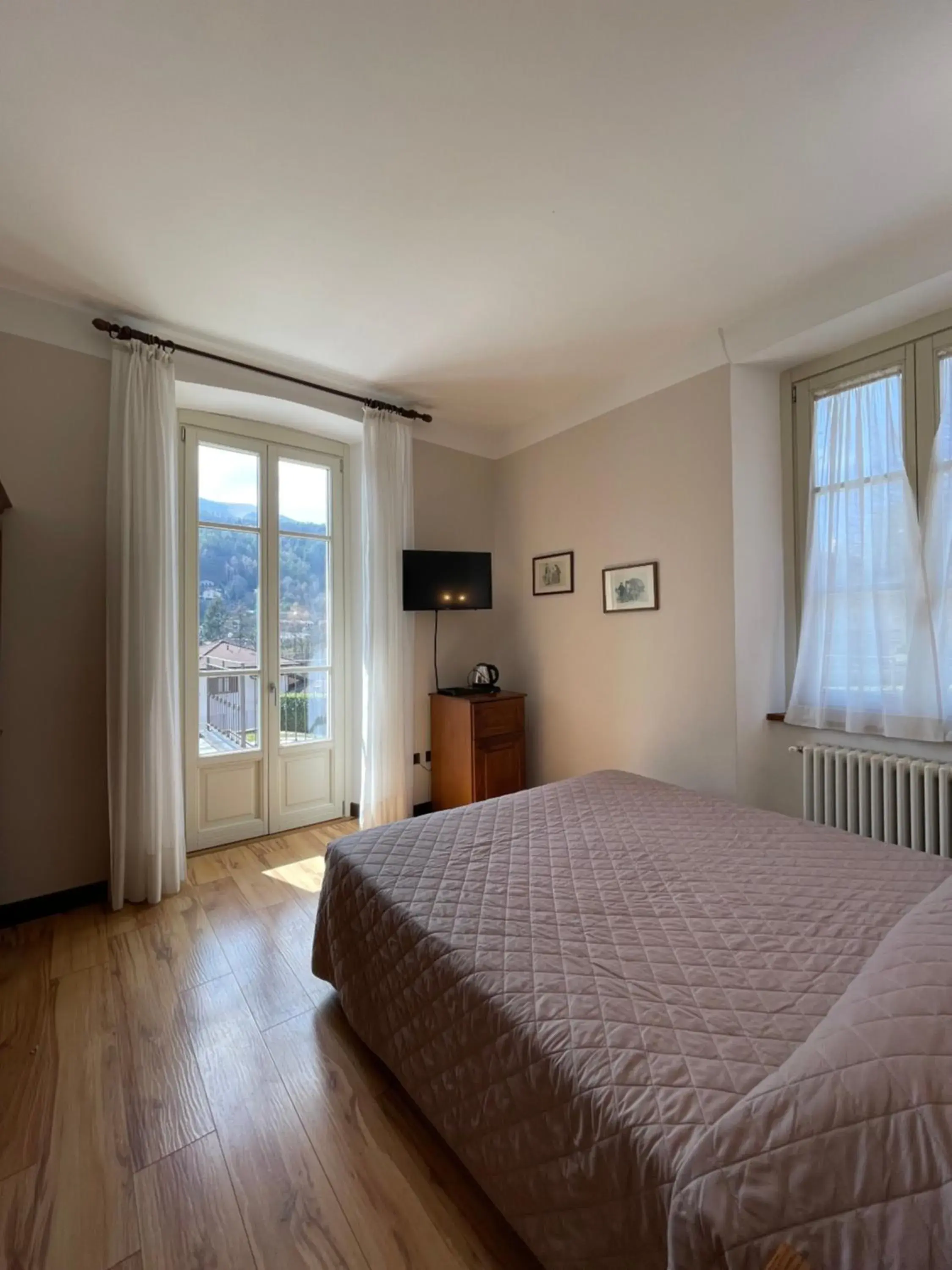 Quadruple Room with Terrace in Hotel La Torre Quadruple Room with Terrace in Hotel La Torre