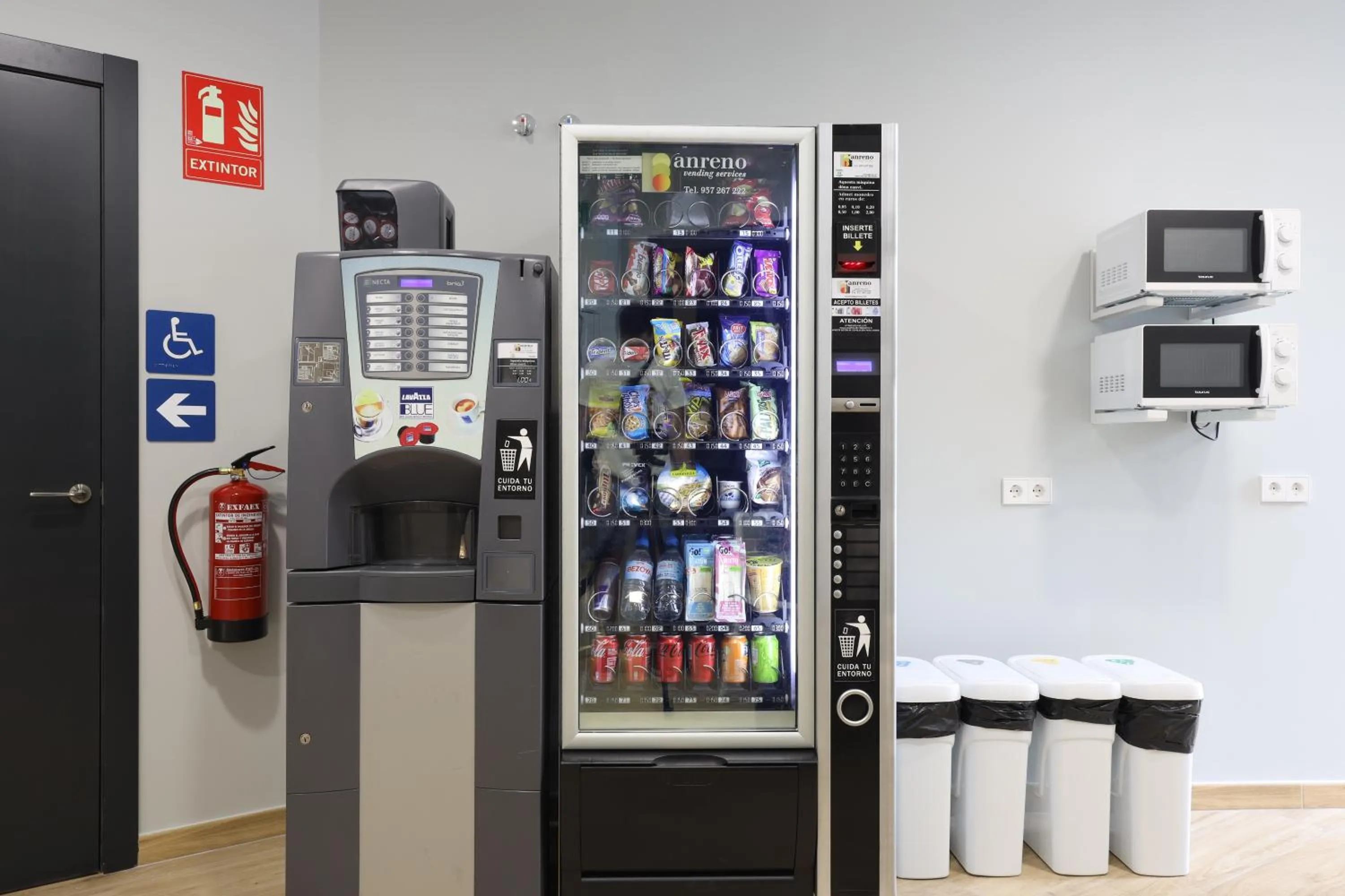 vending machine in Hey Rooms