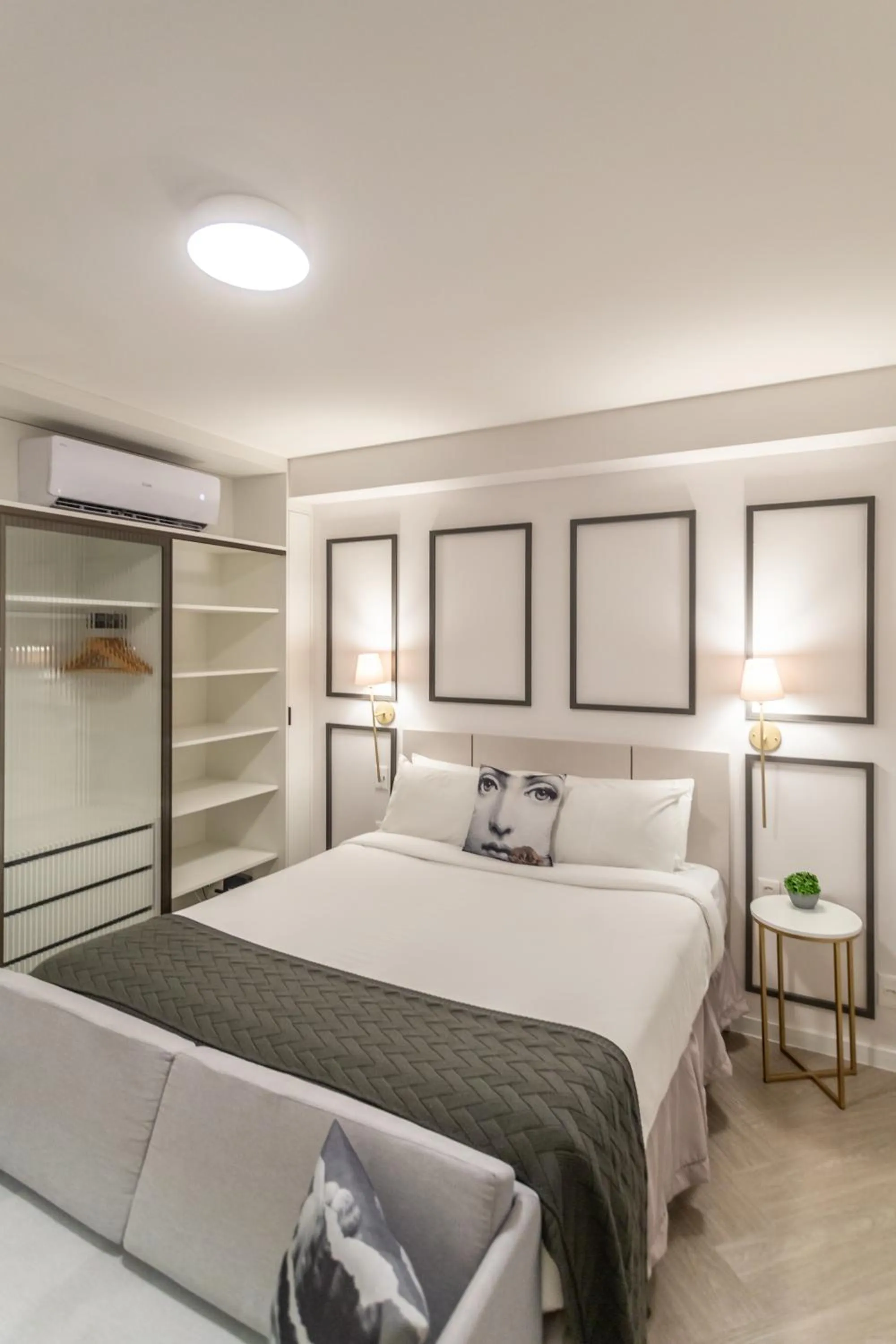 Bed in Charlie Porto Alegre Moinhos