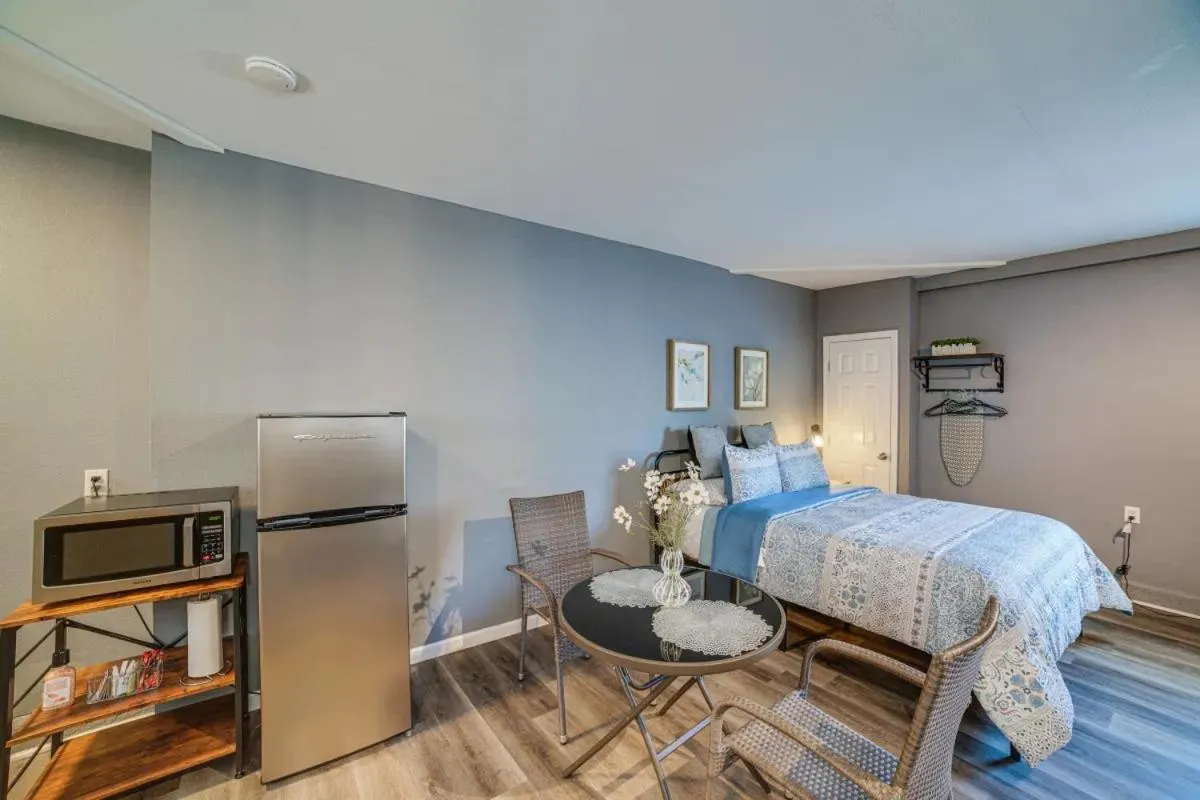 Spacious Studio with Private Entry