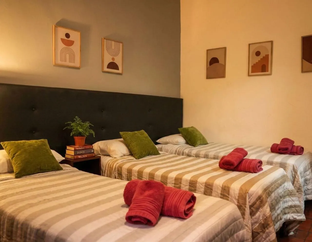 Queen Room - single occupancy in ViaVia BsAs GuestHouse