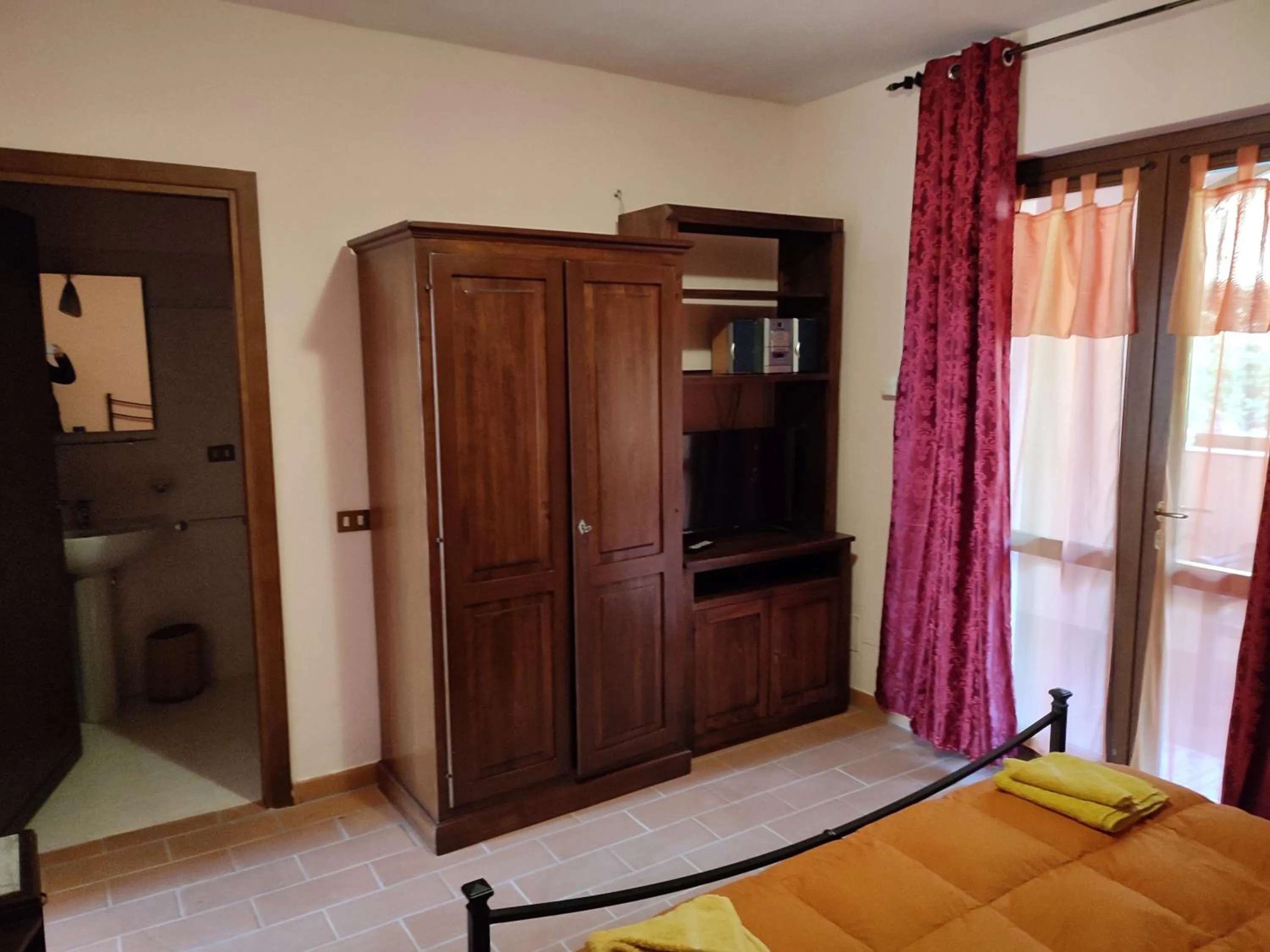 TV and multimedia in B&B Casale Roshlee