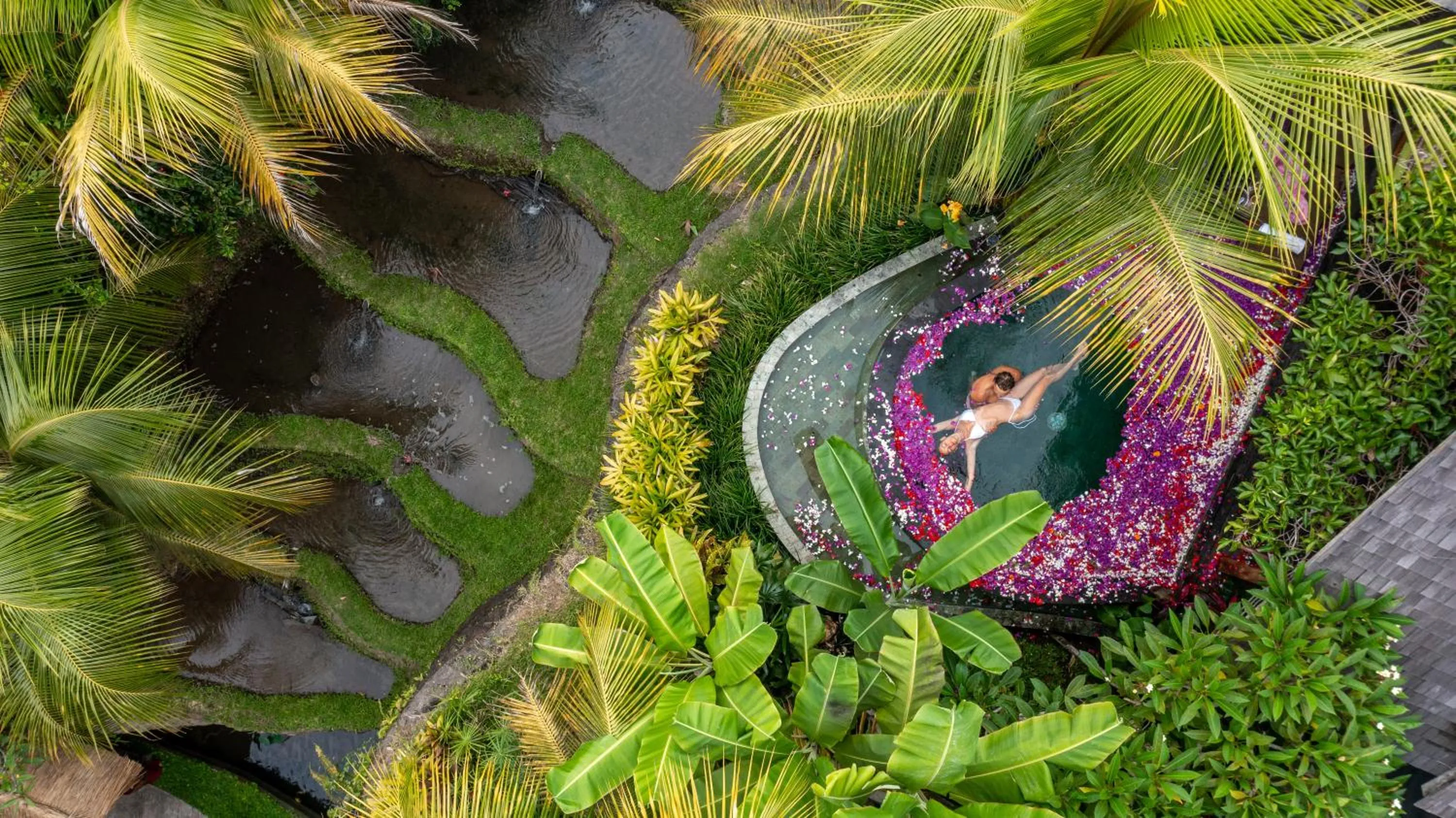 People in Wana Bucu Villas by GenuineHost