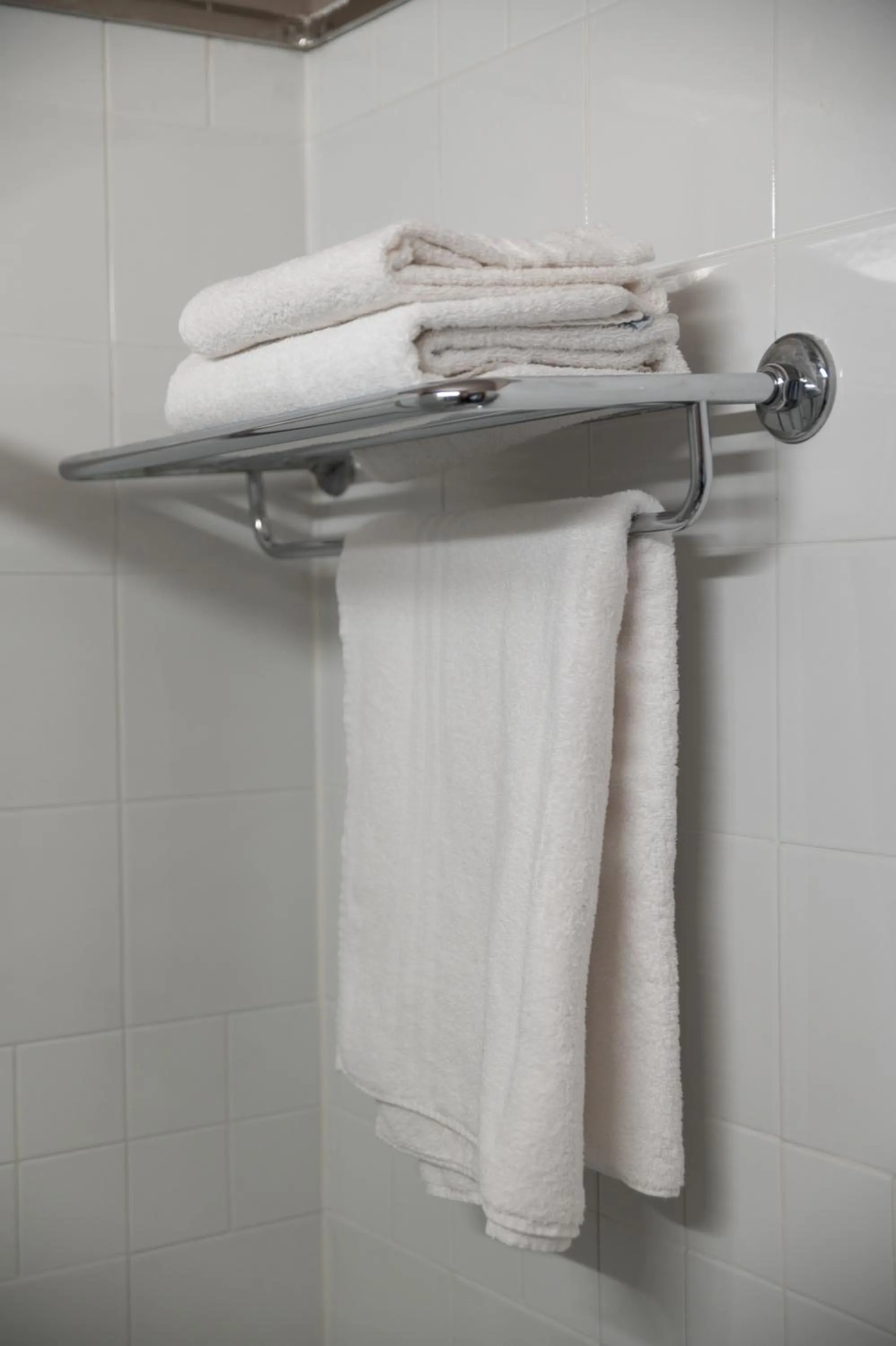 Bathroom in HOTEL QUERINI Essential Business Hotel Sandrigo