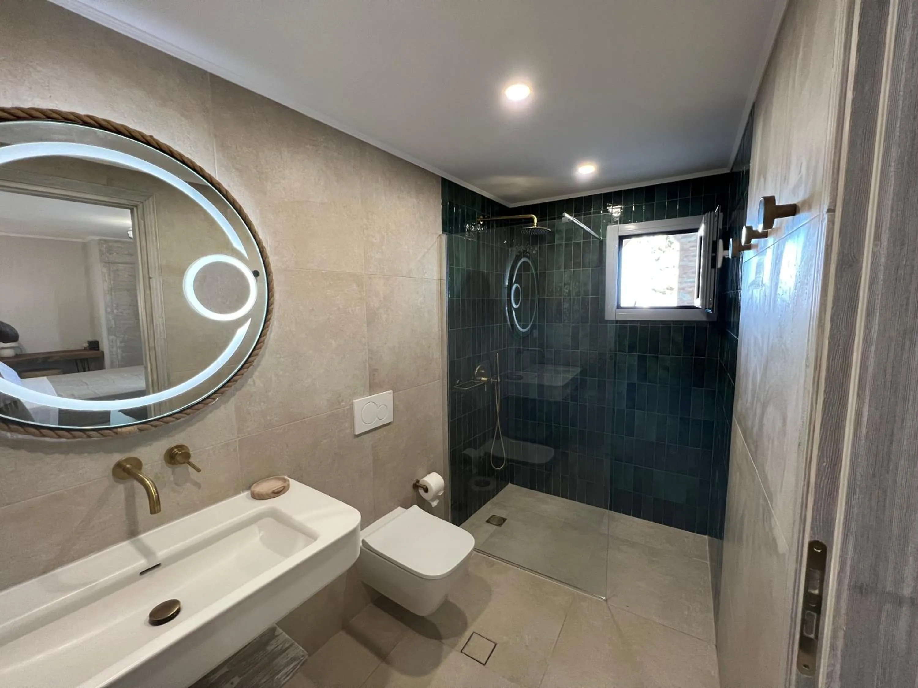Bathroom in Selene