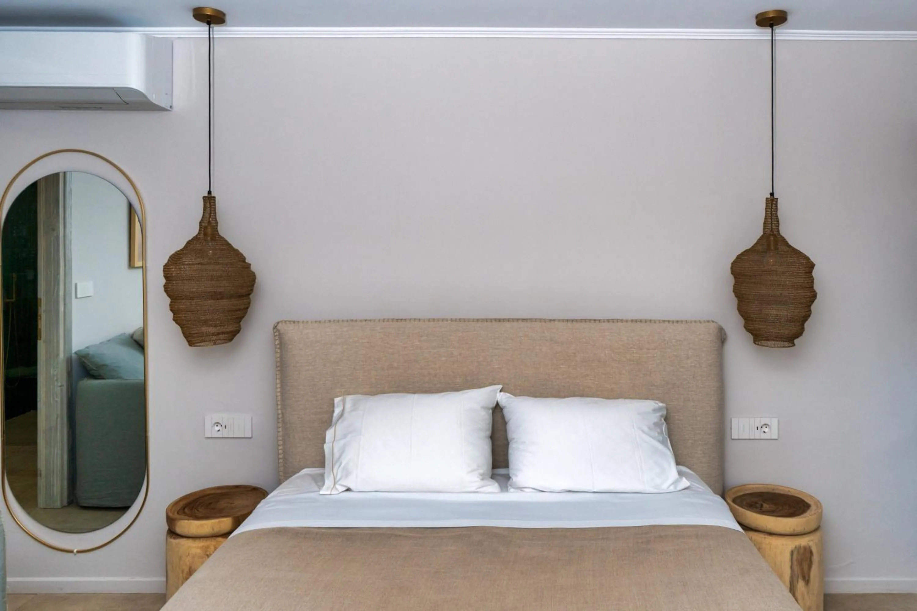 Bed in Selene