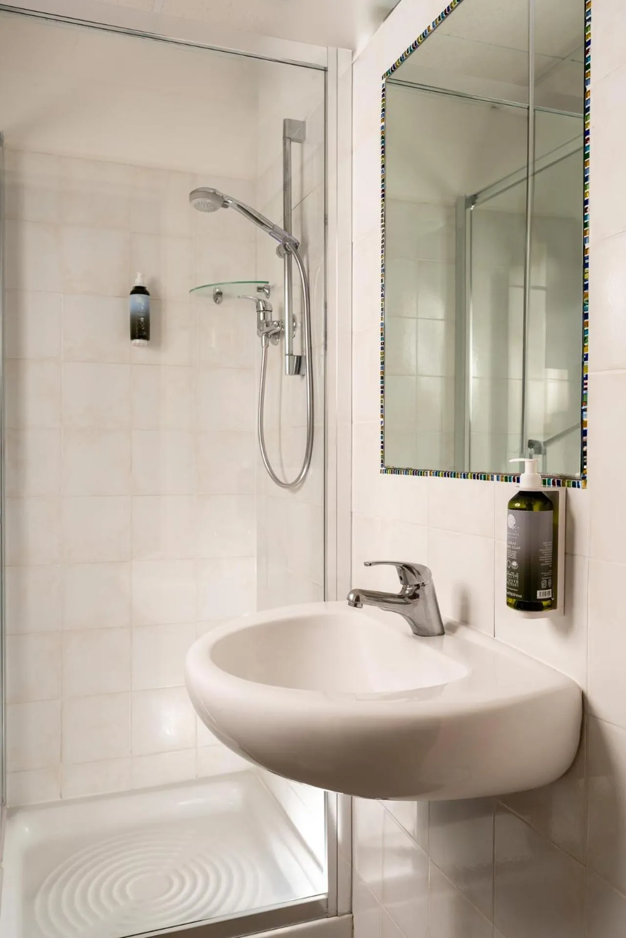 Bathroom in Hotel & Restaurant Casolare Le Terre Rosse