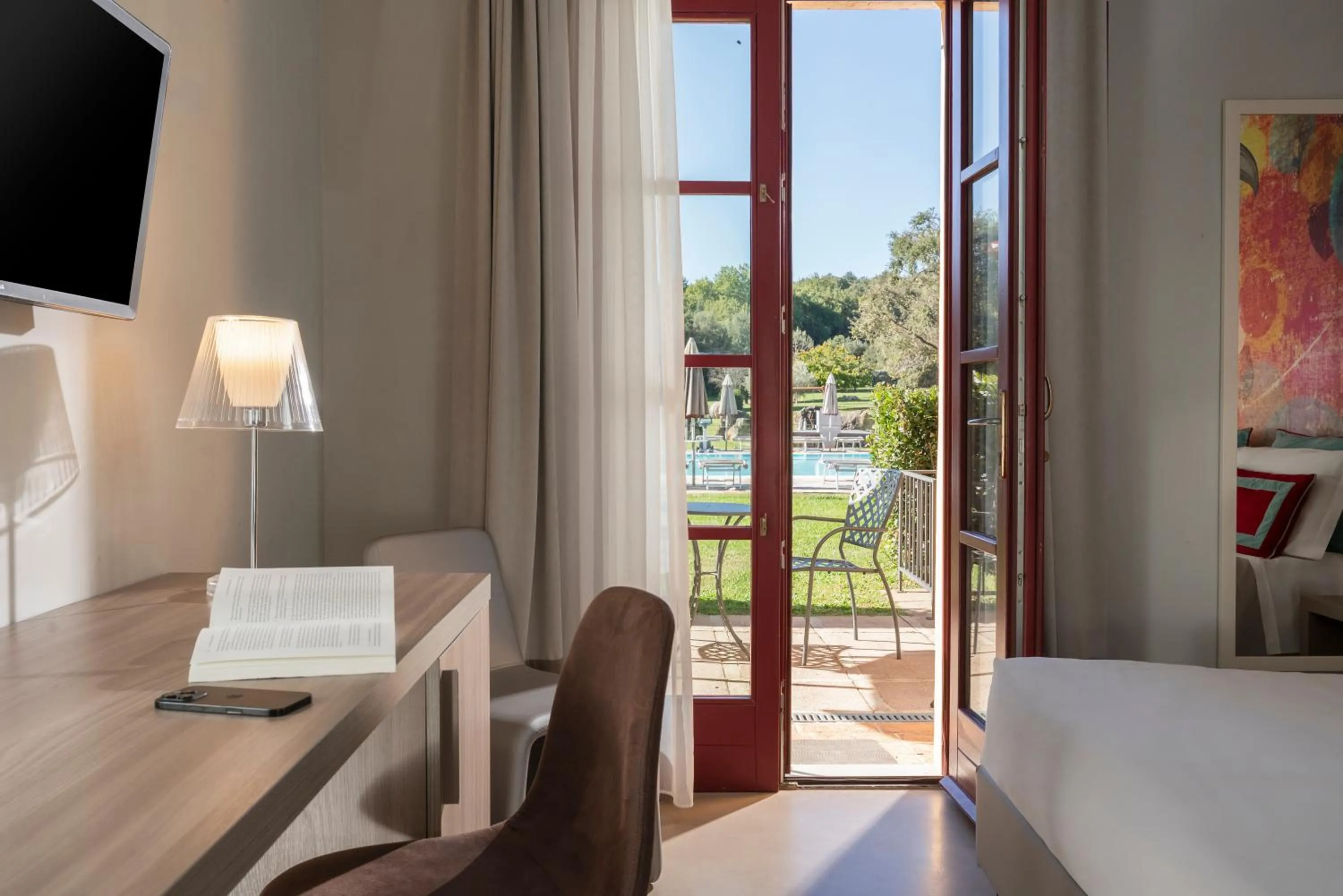 Bed in Hotel & Restaurant Casolare Le Terre Rosse