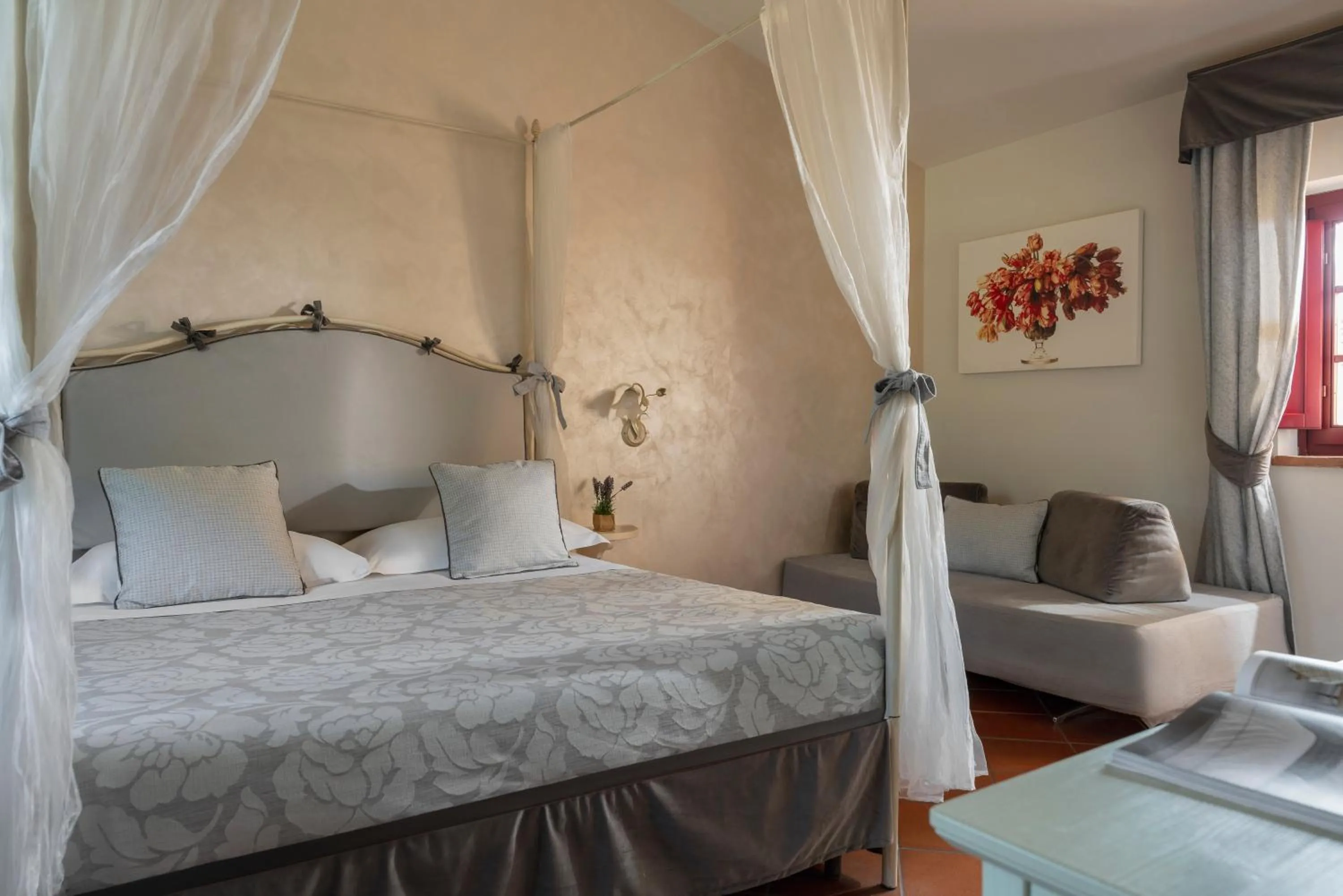 Photo of the whole room, Bed in Hotel & Restaurant Casolare Le Terre Rosse